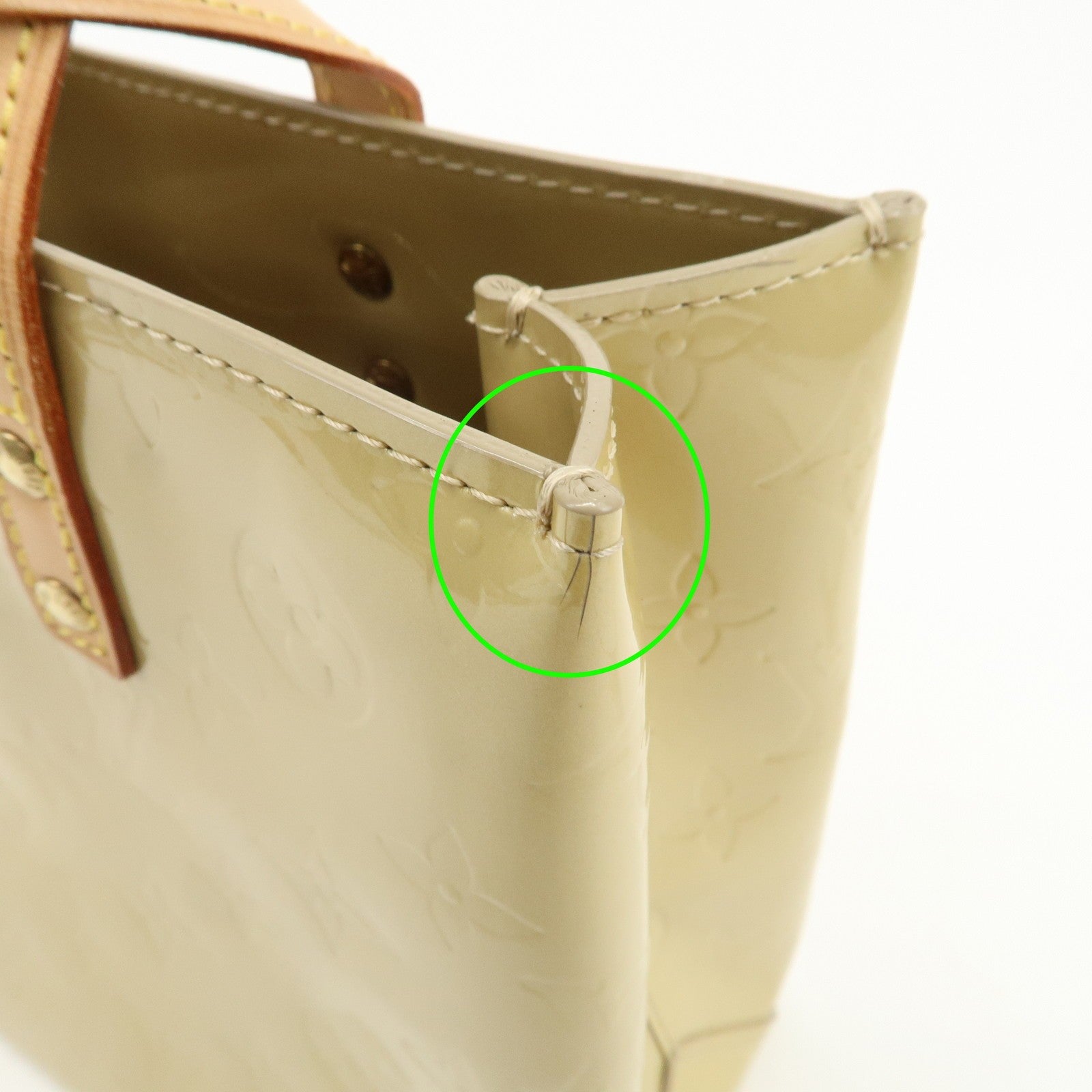 Louis VuittonTote Hand Bag - Beige, Vernis Leather