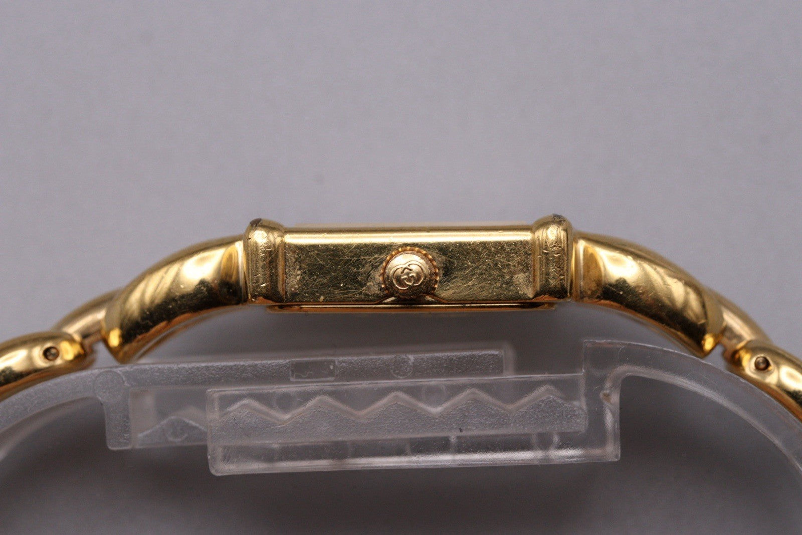 Gucci 1800L Watch - Gold, Stainless Steel