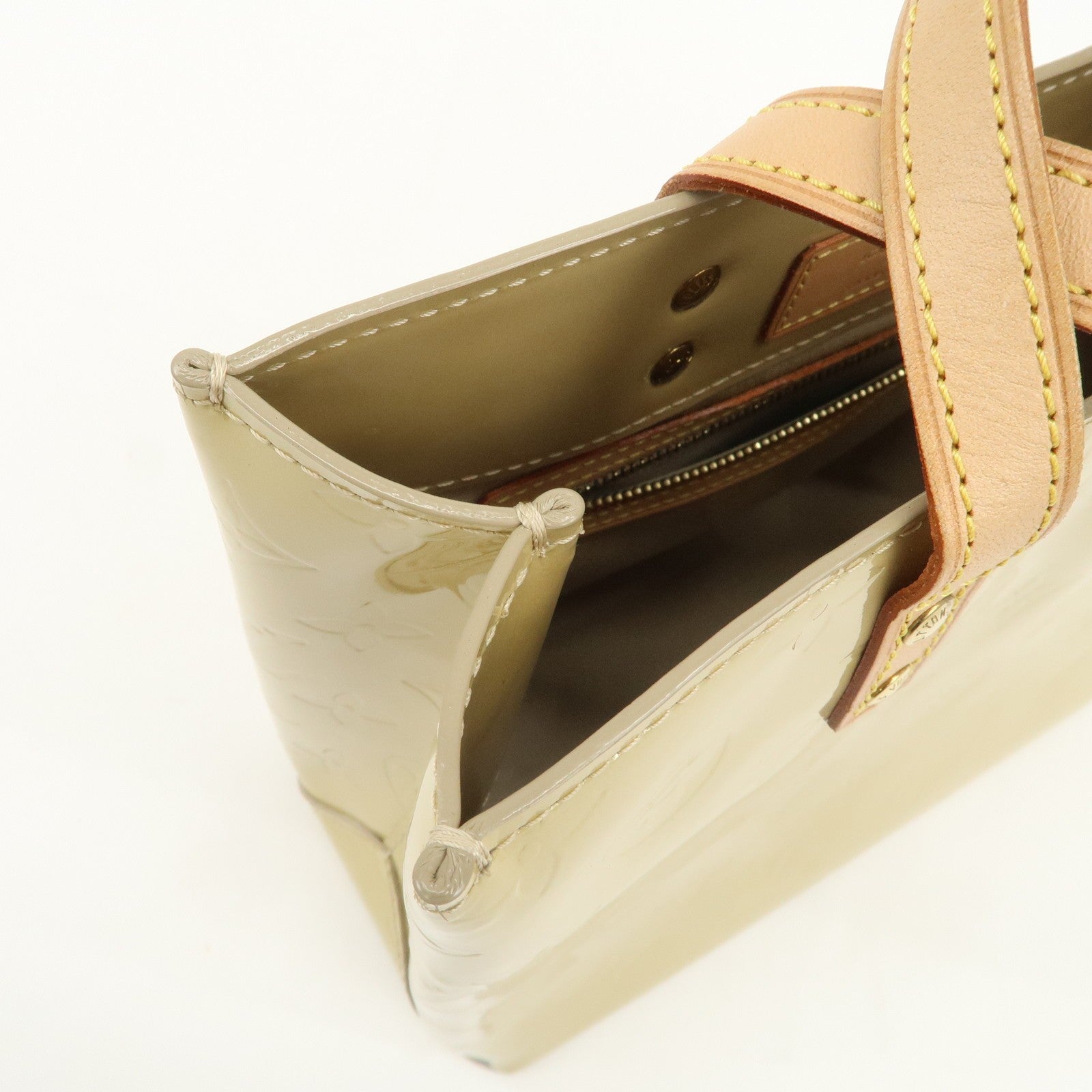 Louis VuittonTote Hand Bag - Beige, Vernis Leather
