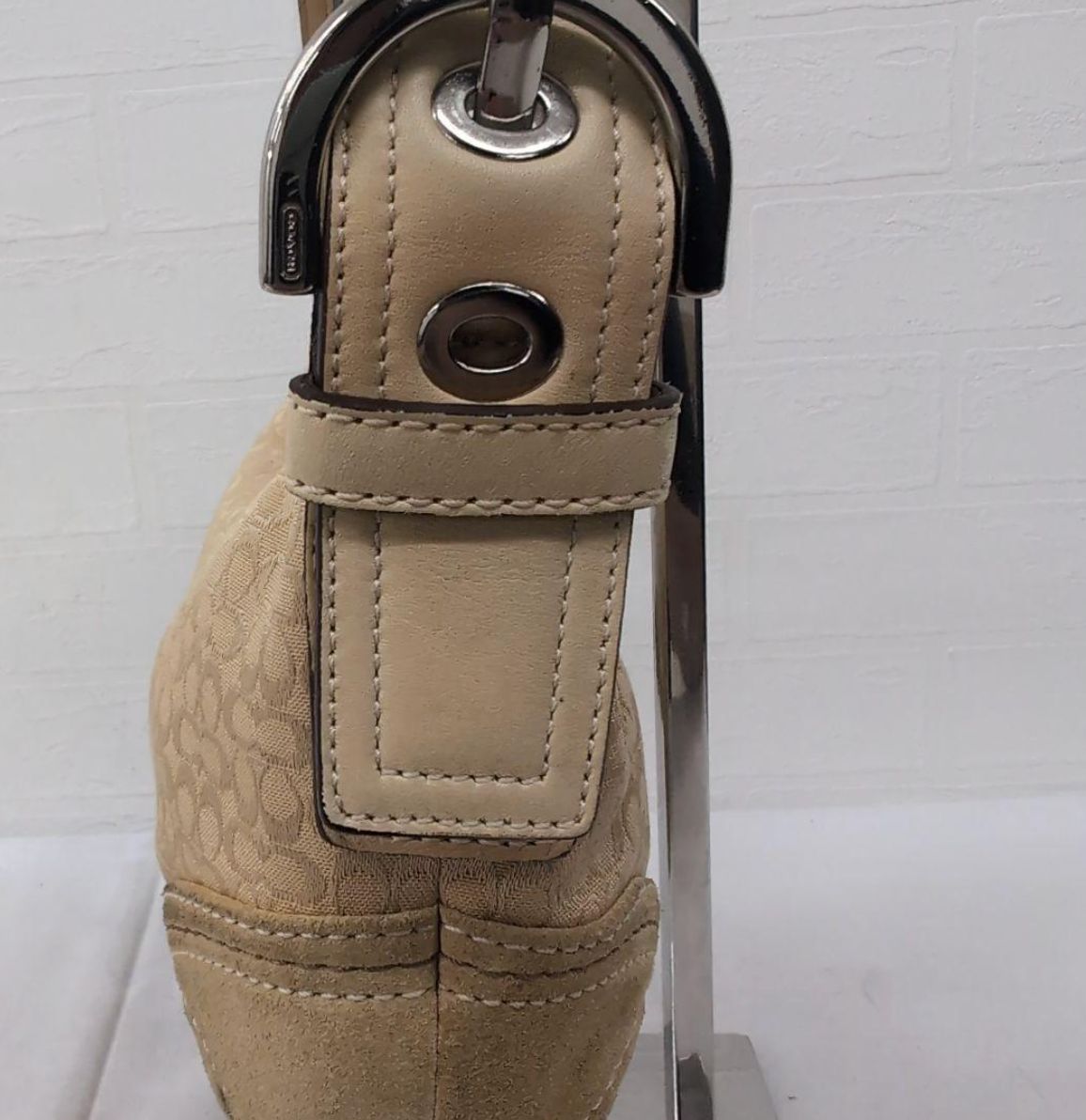 Coach Signature Shoulder Bag