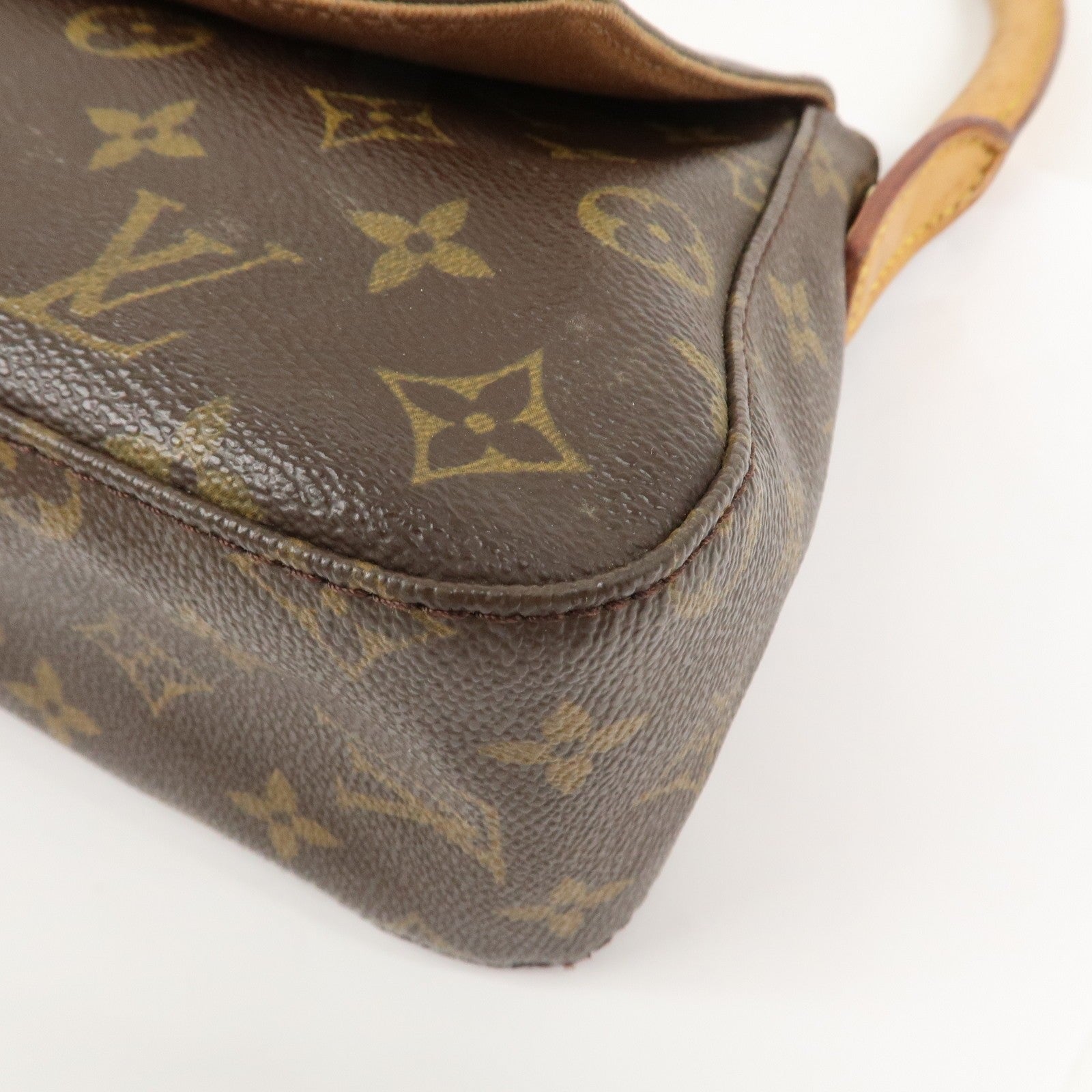 Louis Vuitton Mini Looping