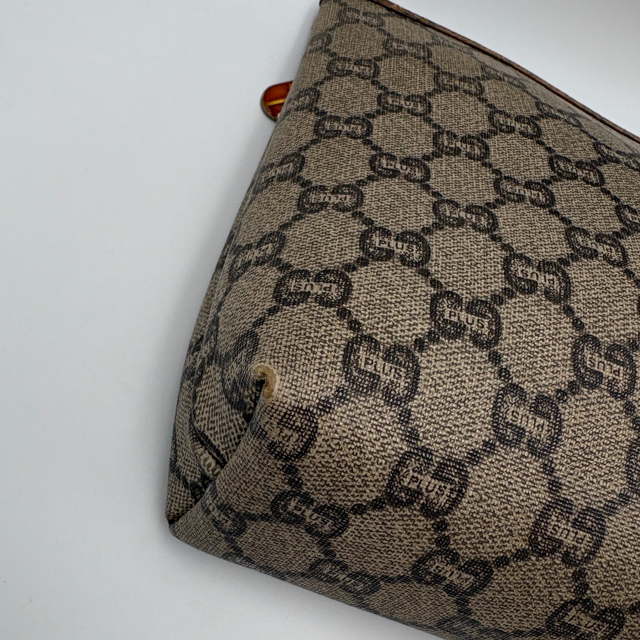 Gucci GG plus clutch