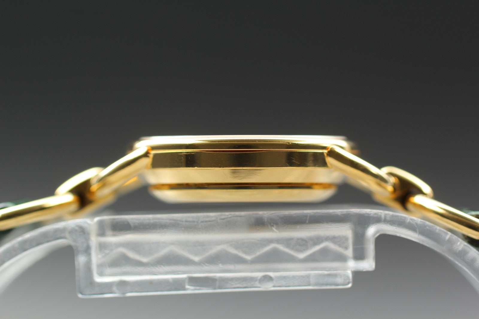 Gucci 6000.2.L Wristwatch - Gold, Stainless Steel