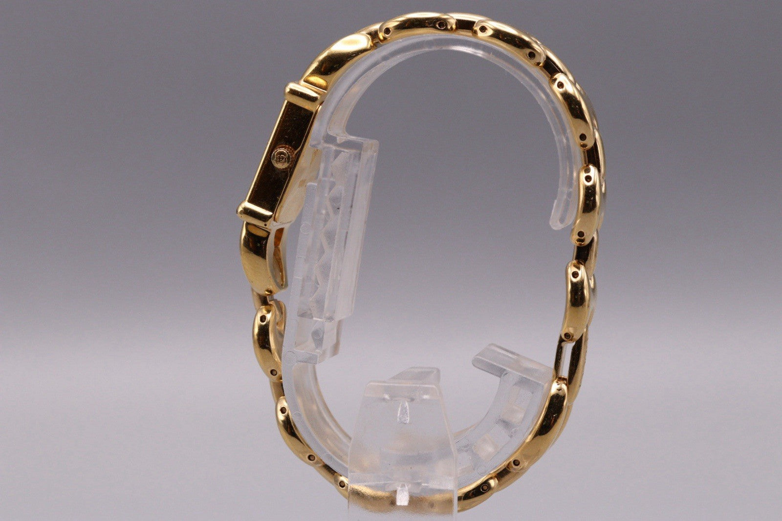 Gucci 1800L Watch - Gold, Stainless Steel