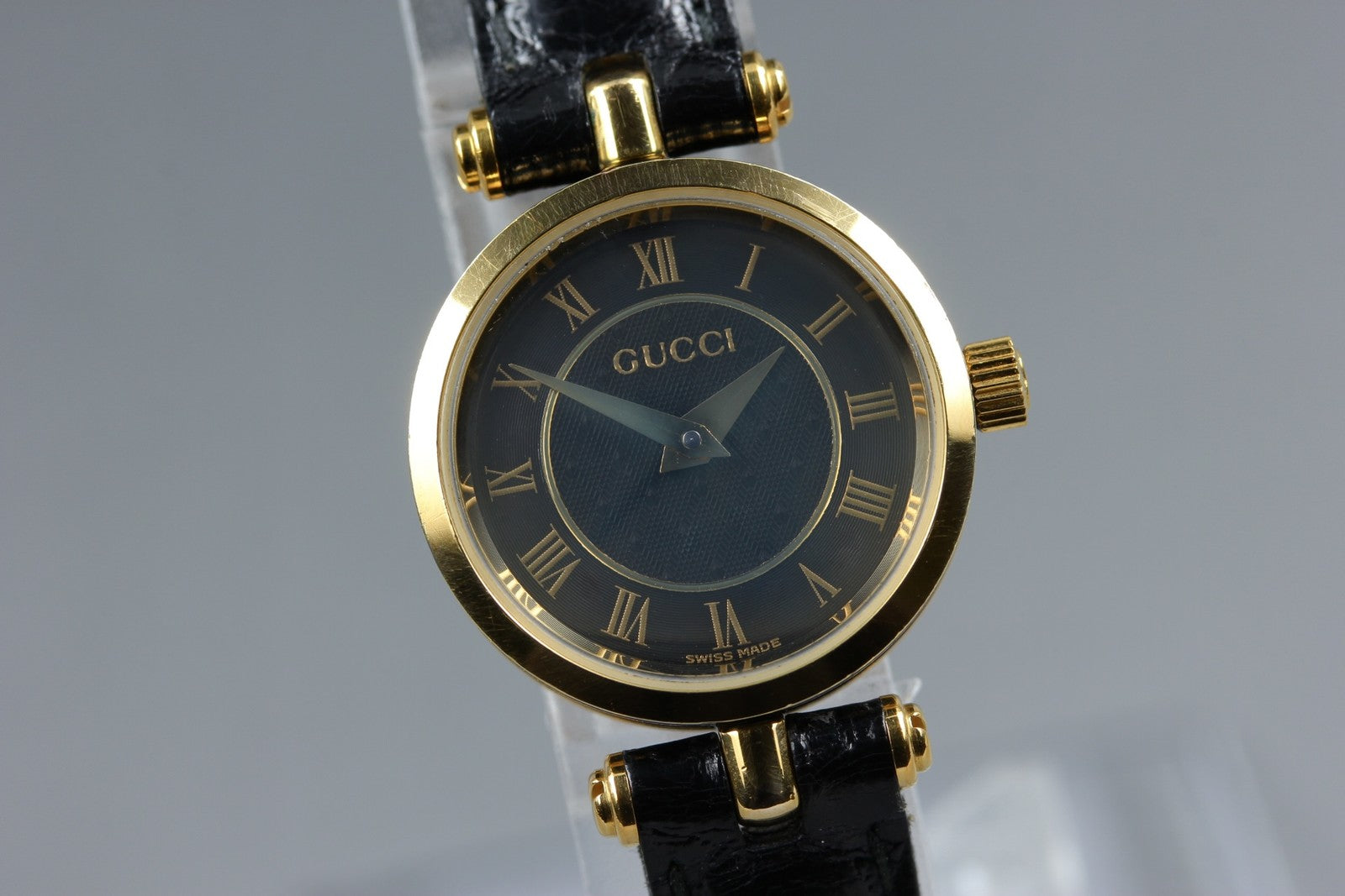 Gucci 2000L Wristwatch - Black and Gold, Leather and Stainless Steel