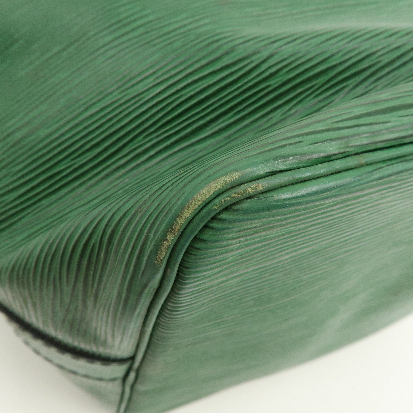 Louis Vuitton Epi Petit Noe Shoulder Bag - Borneo Green, Epi Leather