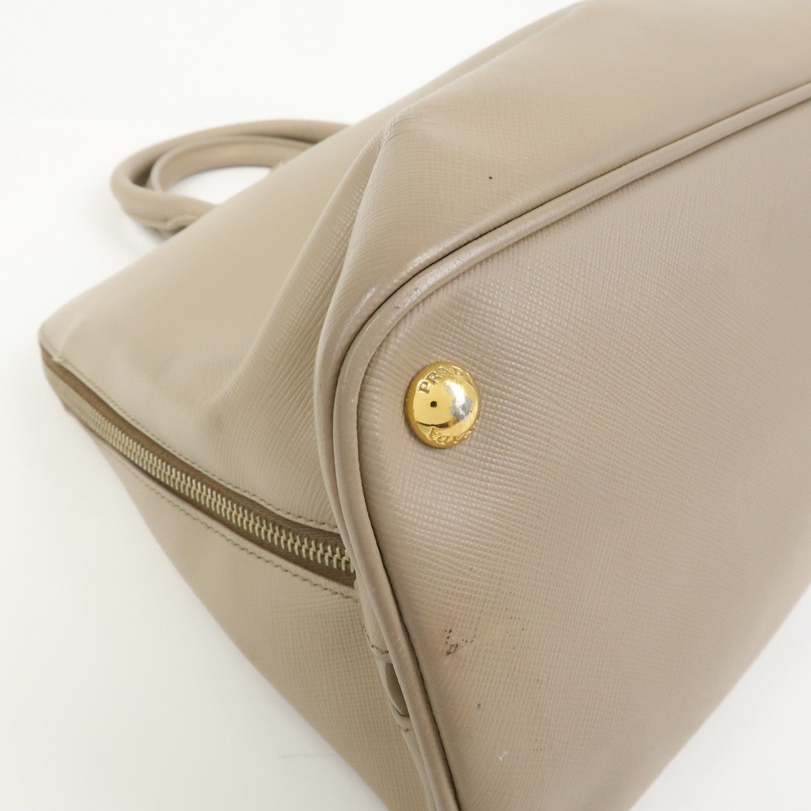 Prada Hand Bag - Greige, Saffiano Leather