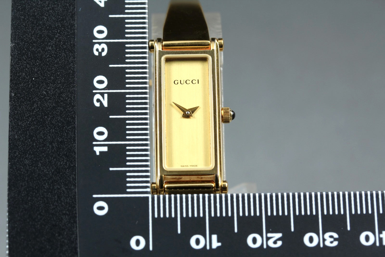 Gucci 1500L Wristwatch - Gold, Stainless Steel
