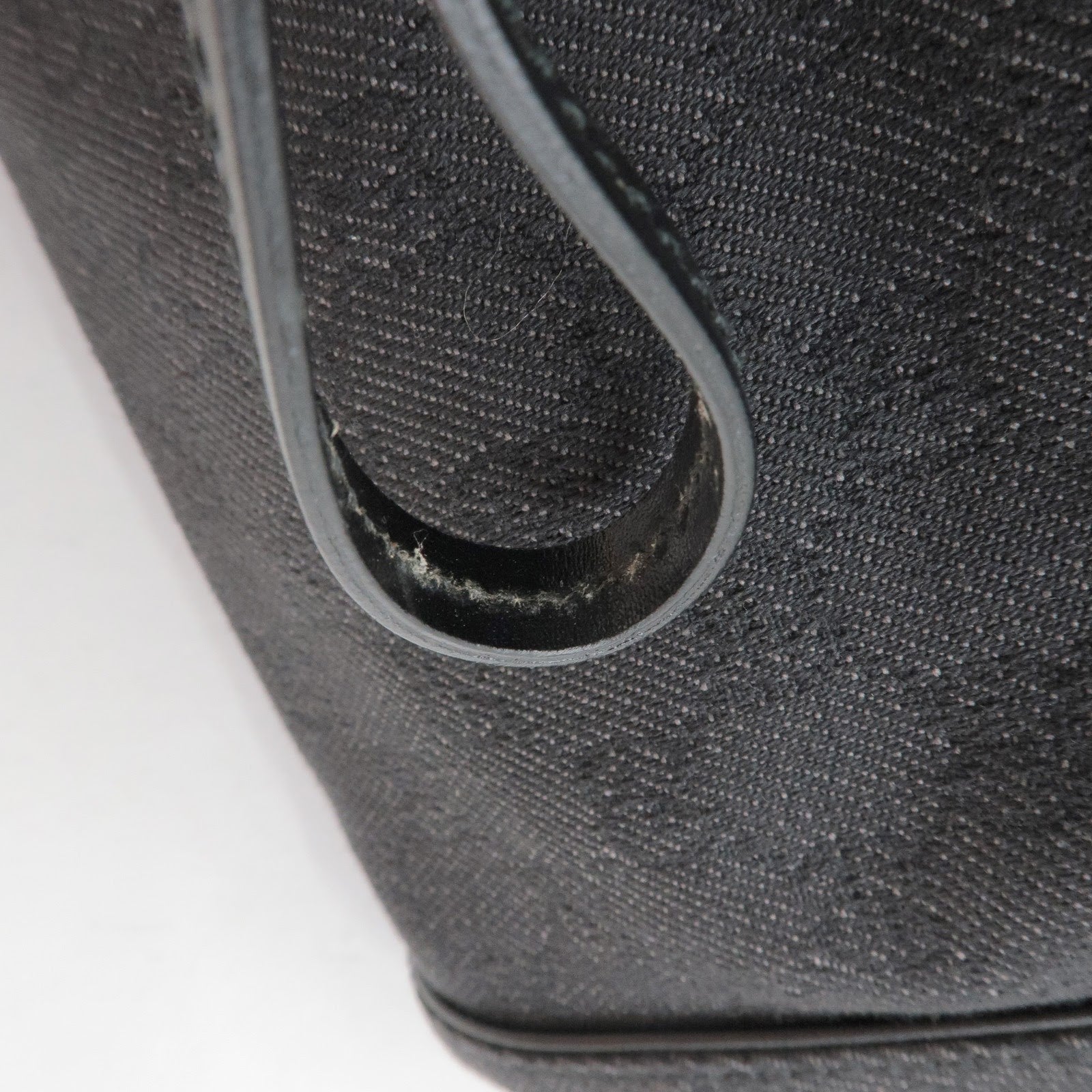 Gucci Shoulder Bag - Black, Leather