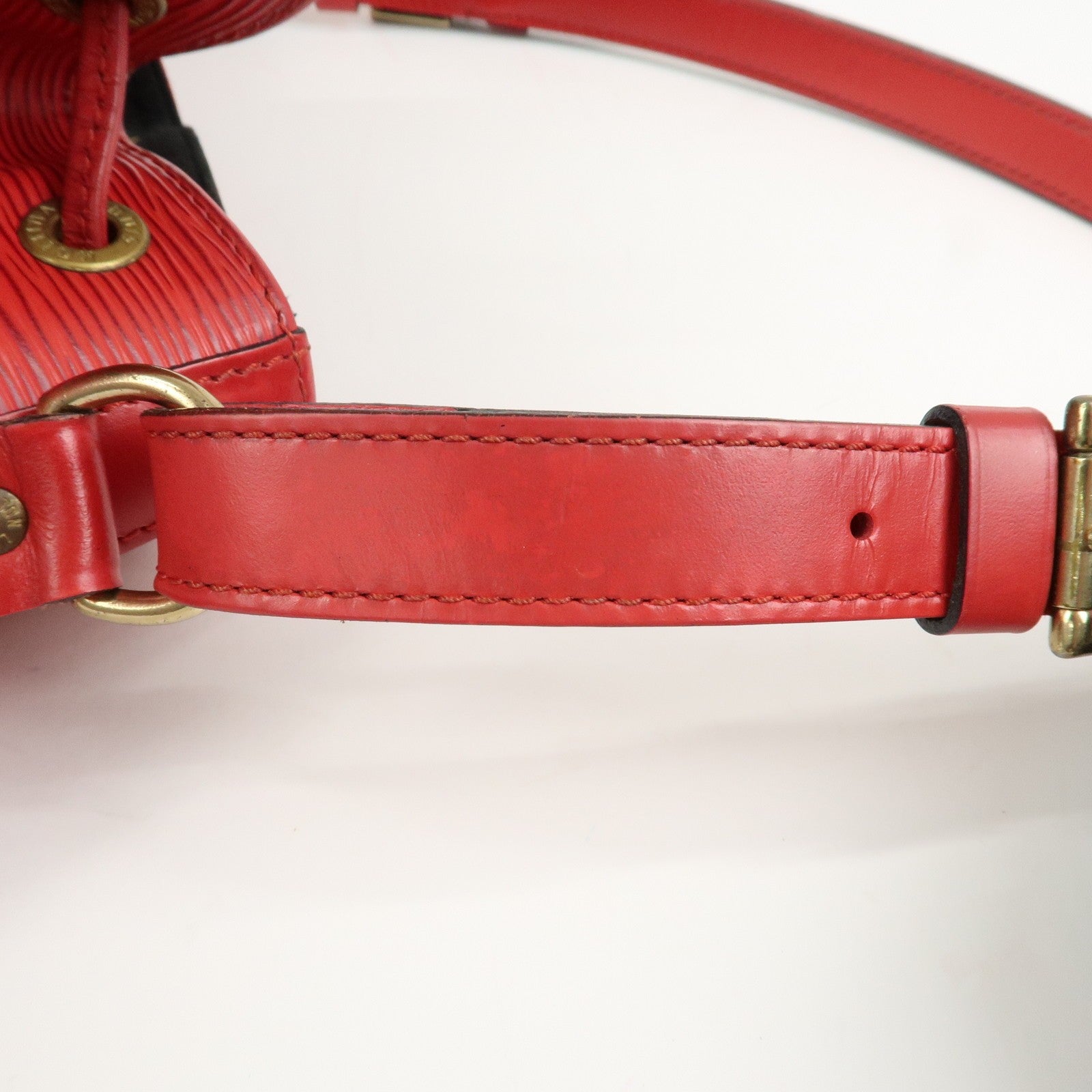 Louis Vuitton Epi Petit Noe Shoulder Bag - Castilian Red, Epi Leather