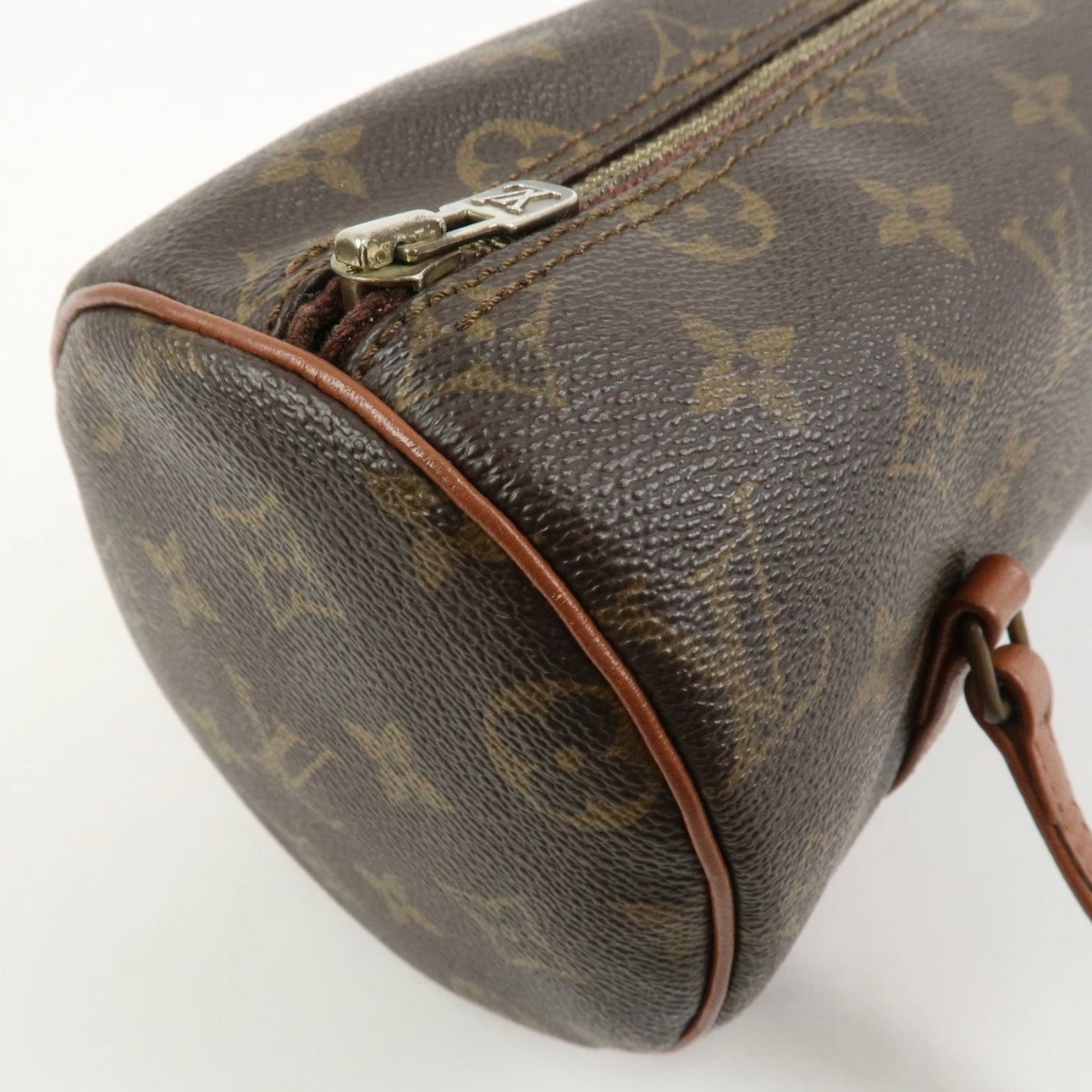 Louis Vuitton Papillon 26