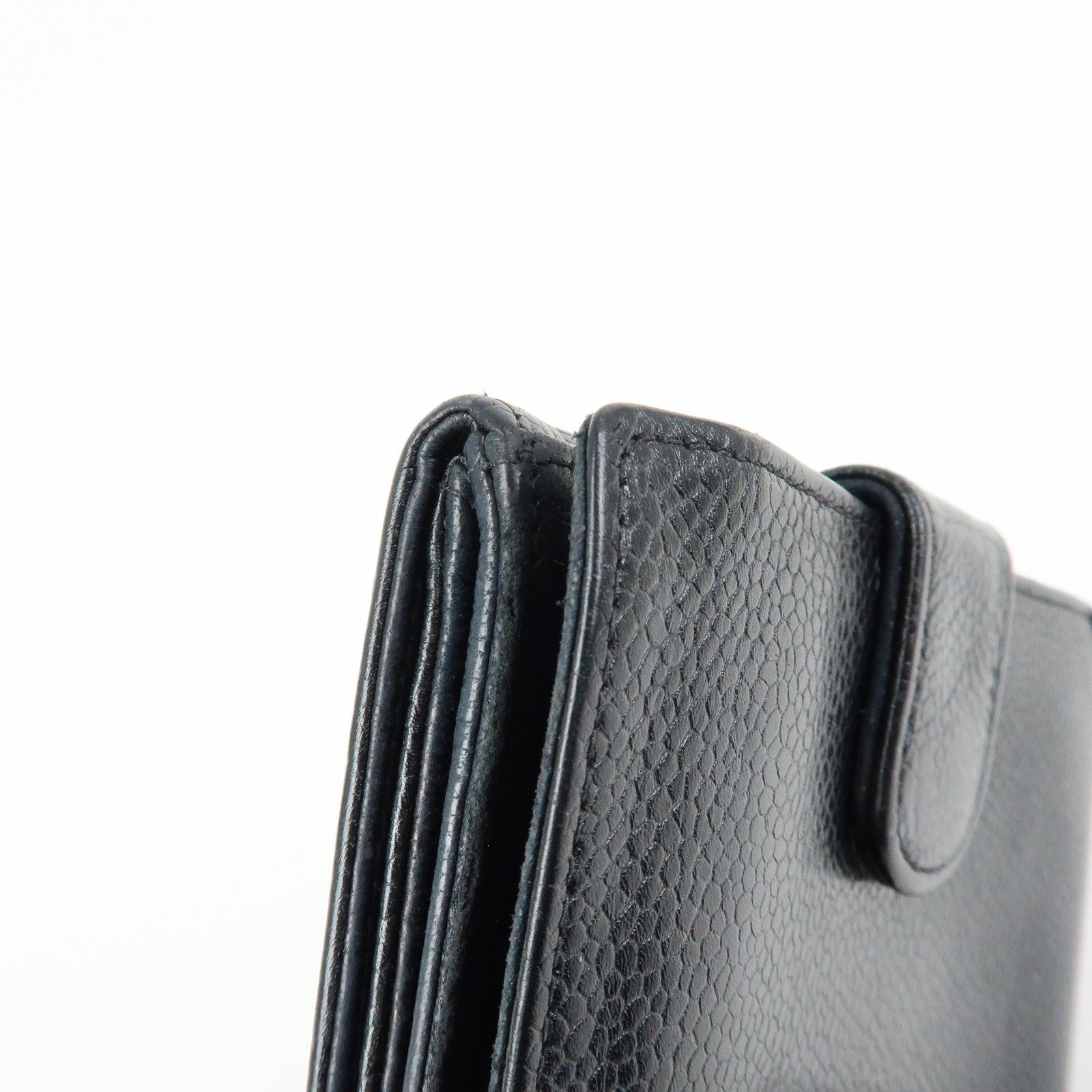 CHANEL COCO Mark Compact Wallet - Black, Caviarskin