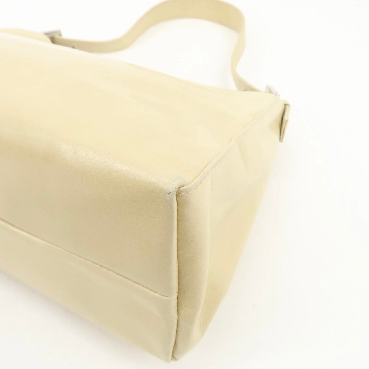 FENDI Leather Shoulder Bag Bag Beige Silver