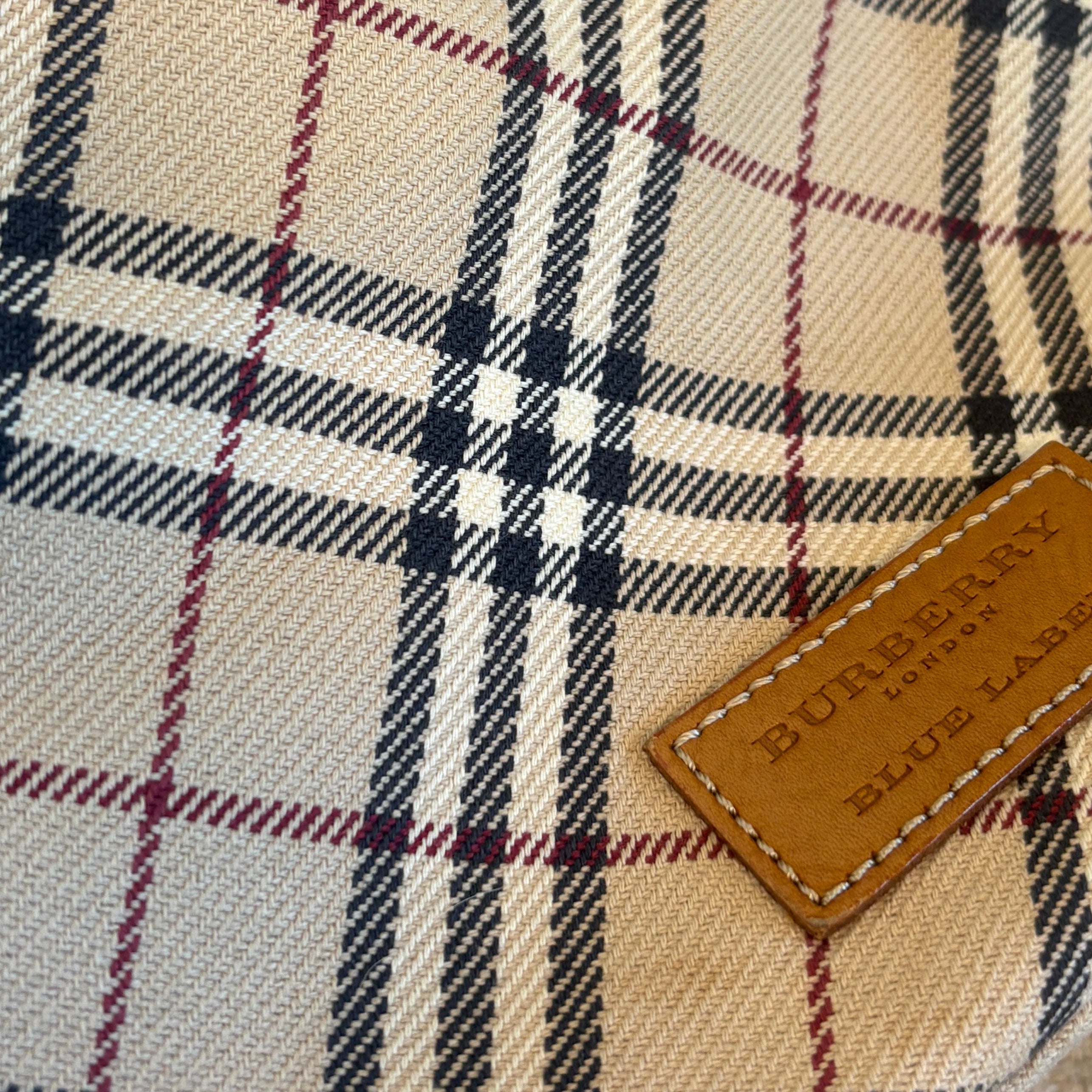 Burberry plaid nove shoulder bag