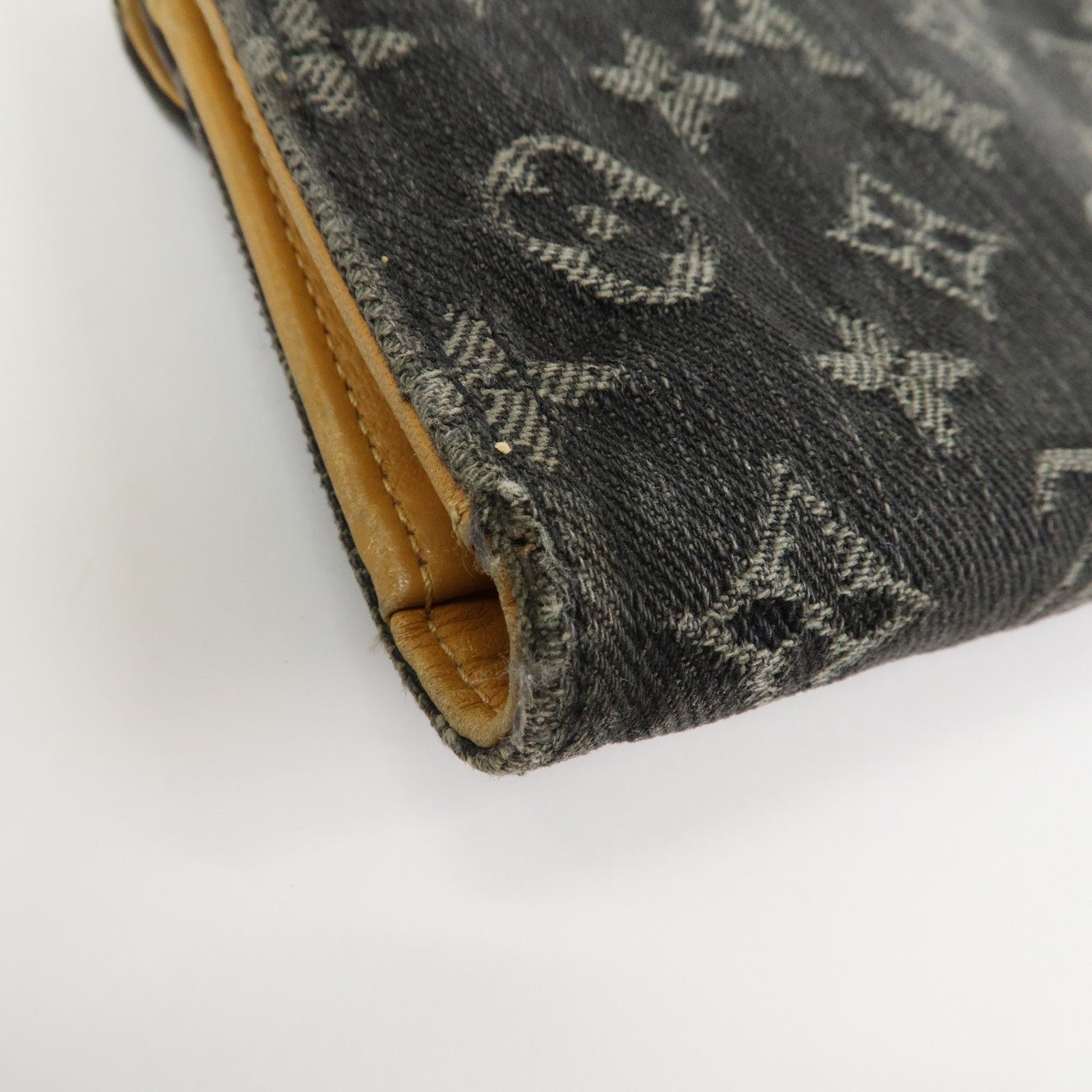 Louis Vuitton Portefeuille Amelia Wallet - Noir, Monogram Denim