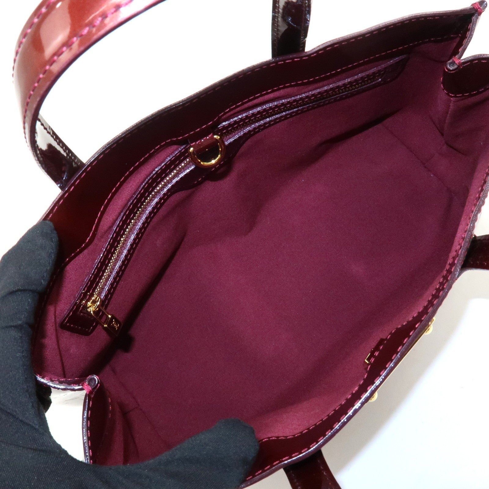 Louis Vuitton Handbag - Rouge Faurviste, Vernis Leather