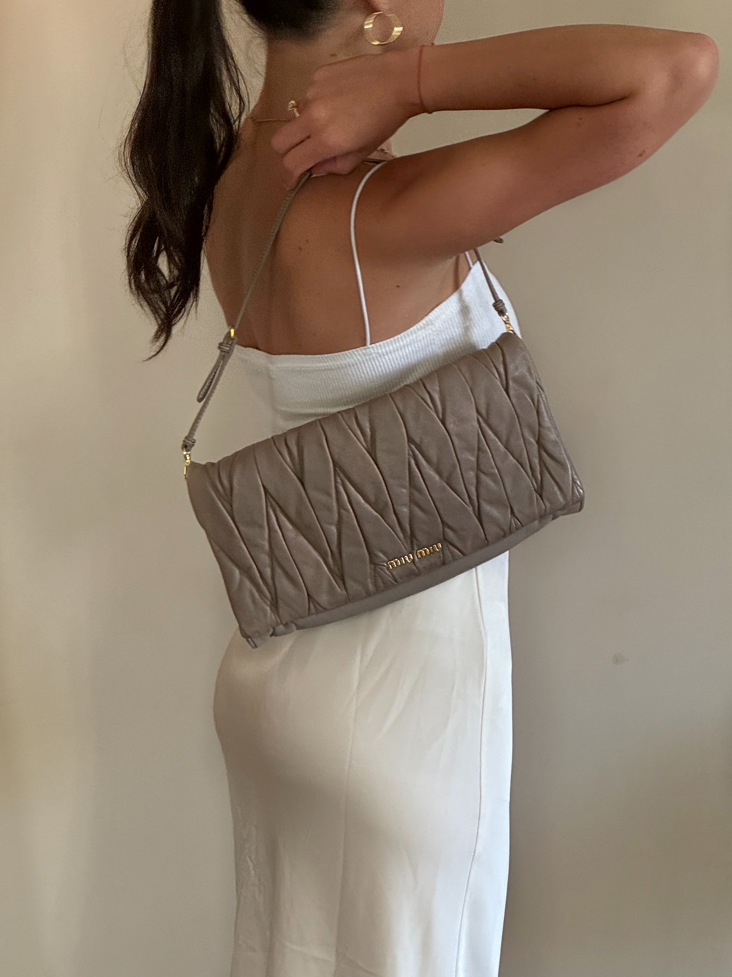 Matelasse Leather 2way Clutch Shoulder Bag Greige