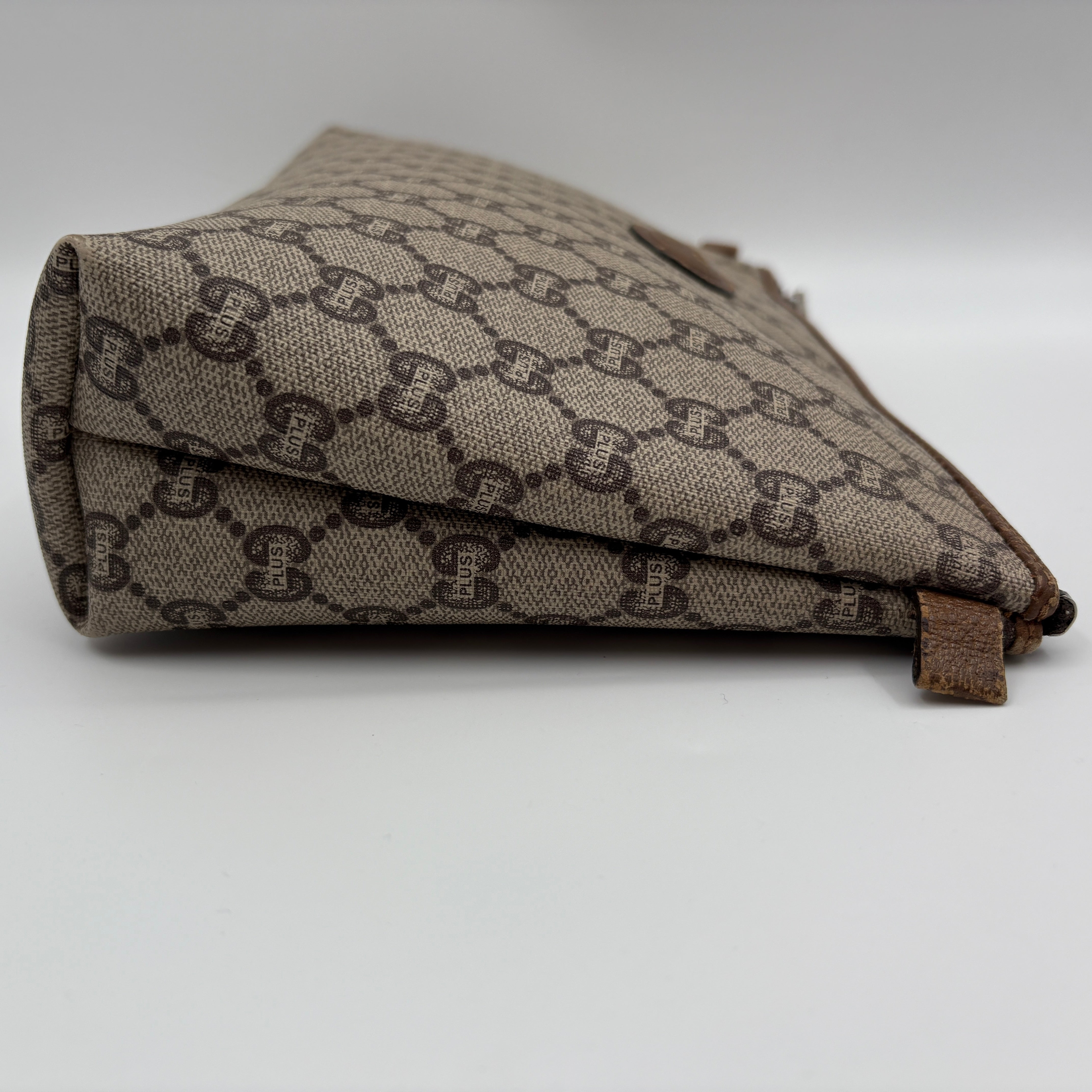 Gucci Clutch Bag GG Plus