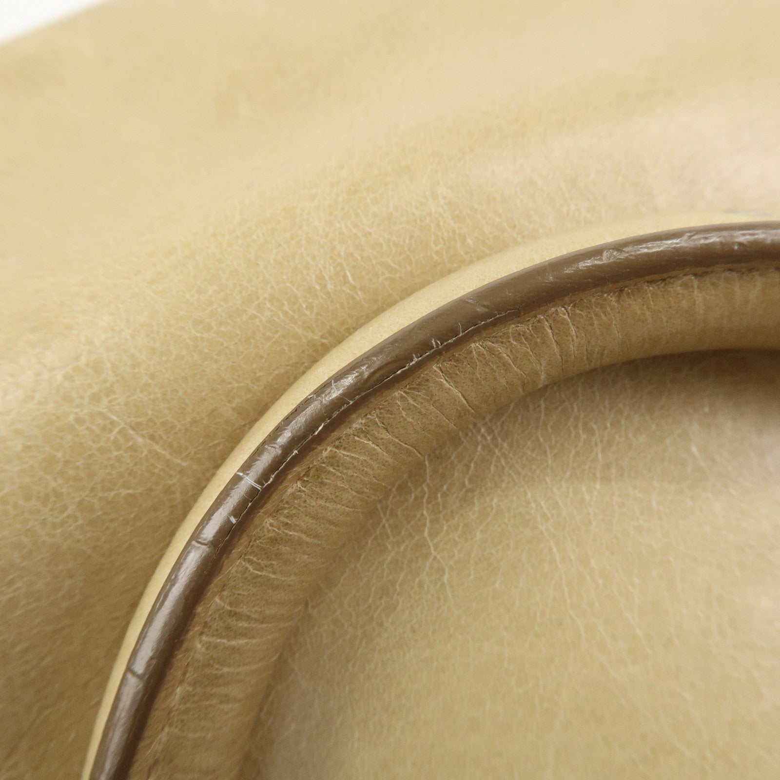 Prada Vitelloshine Handbag - Beige, Leather