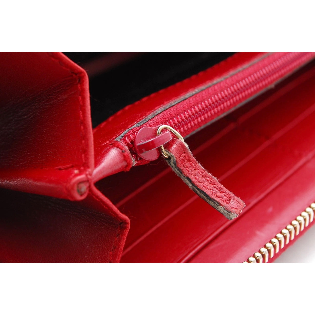 Gucci wallet ribbon microGG enamel Red