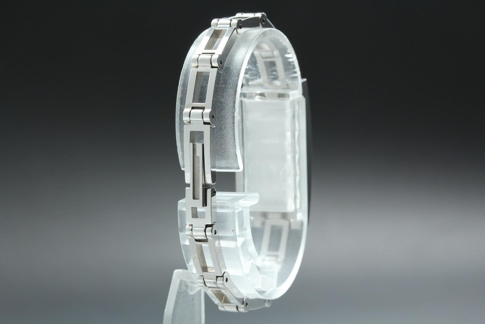 Gucci 3900L Wristwatch - Silver, Stainless Steel