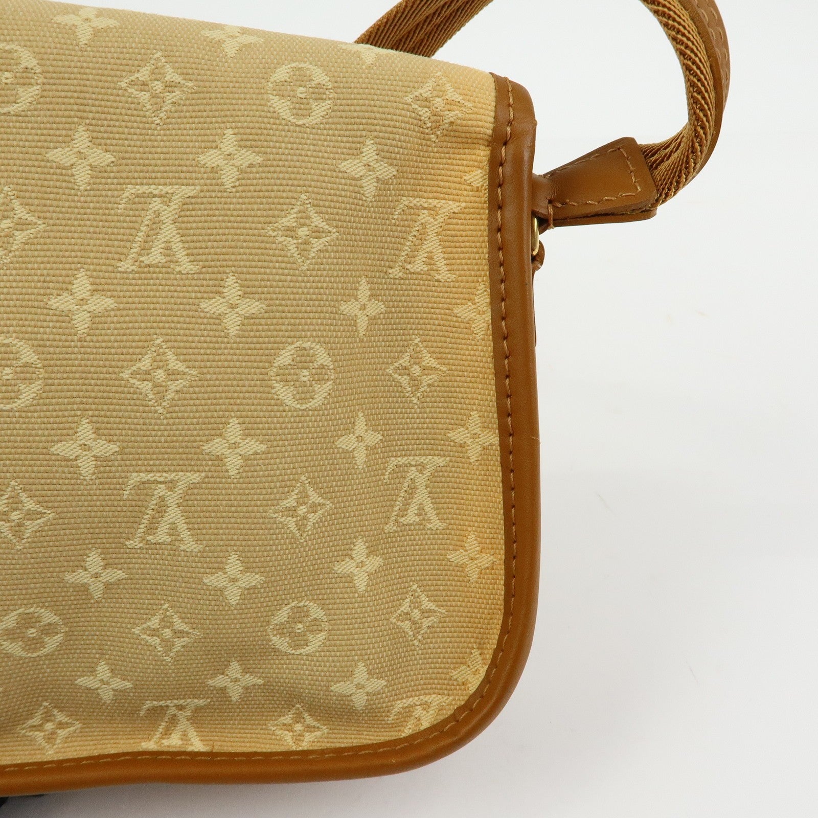 Louis Vuitton Hand Bag - Beige, Monogram Mini Canvas