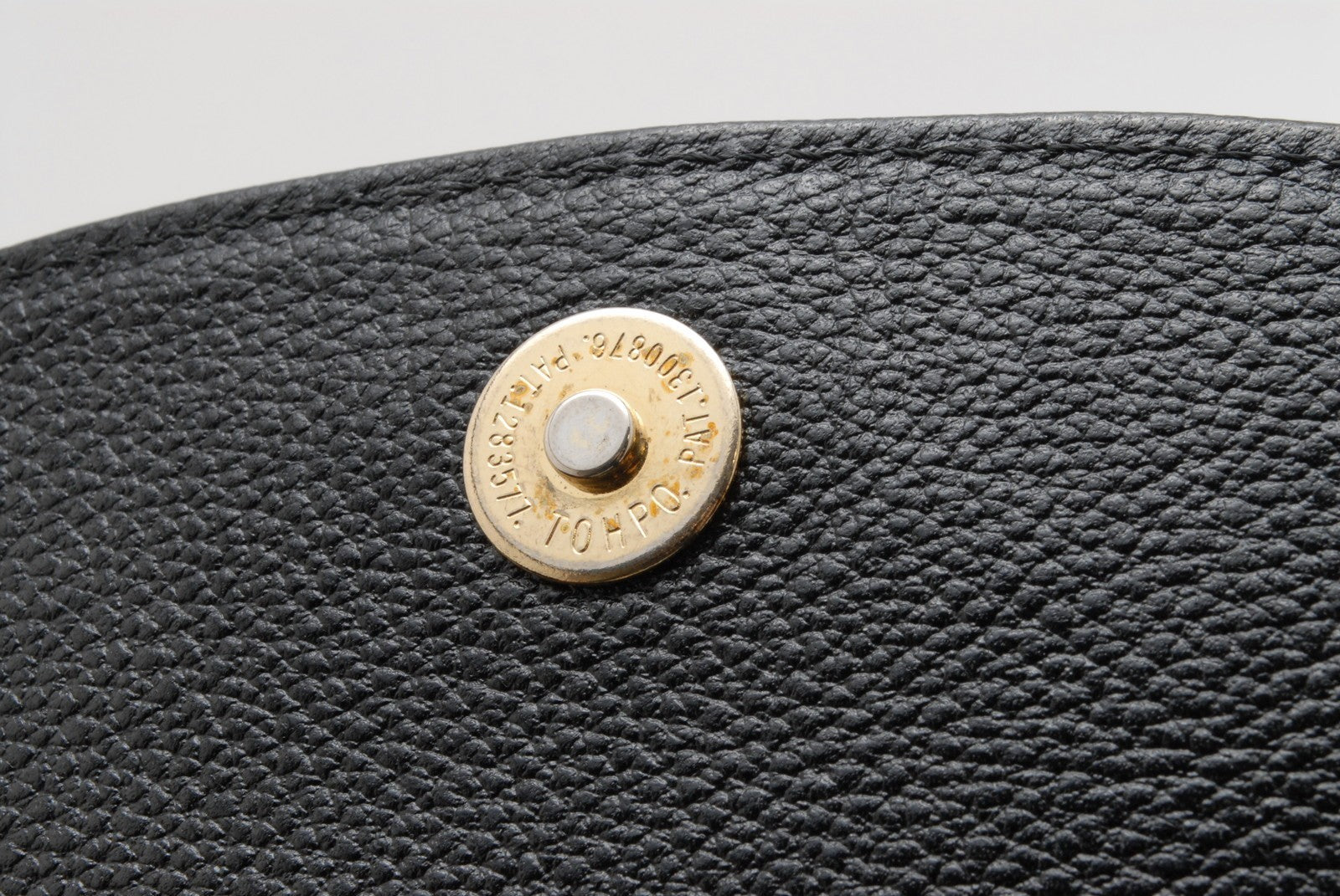 Saint Laurent Vintage Shoulder Bag - Black, Leather