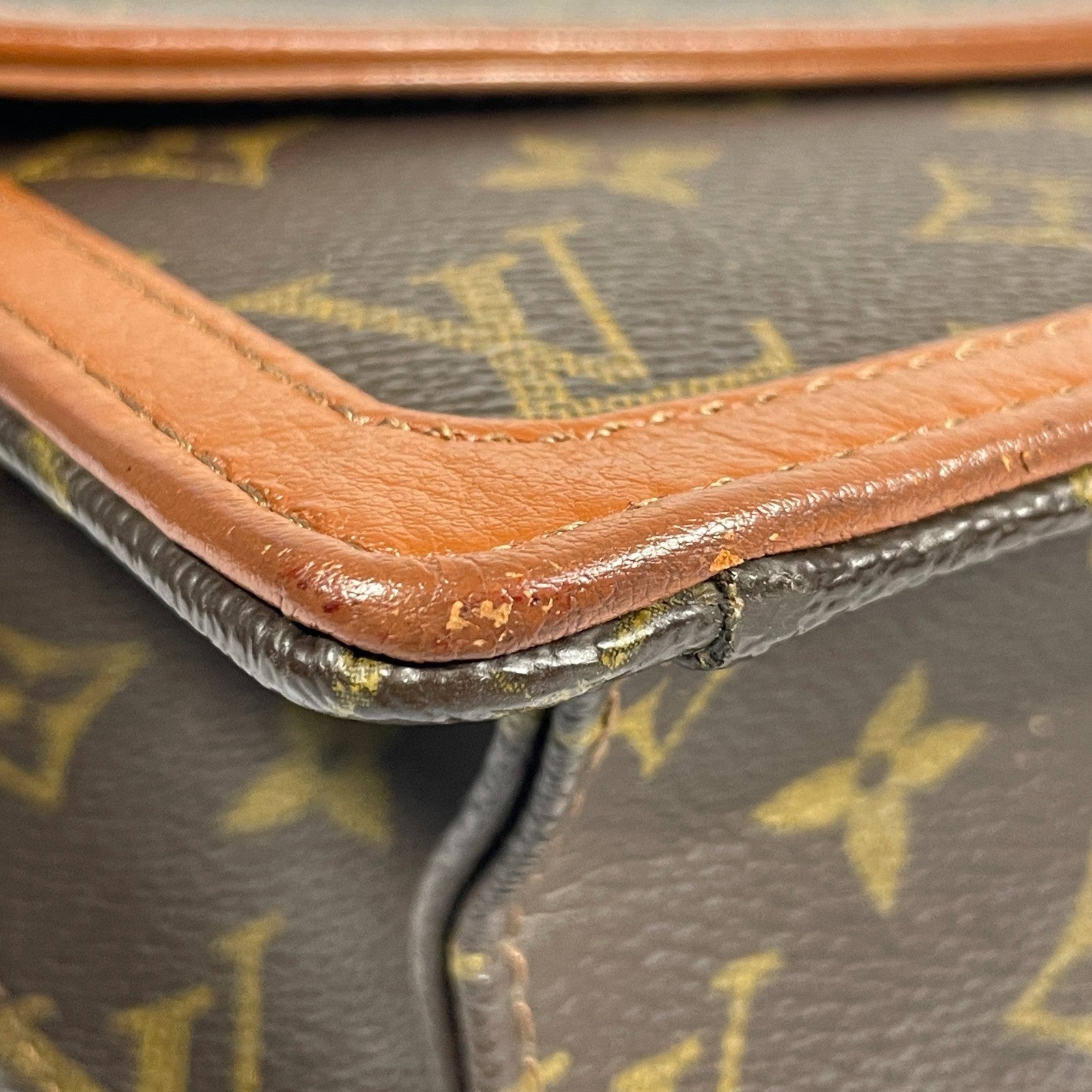 Louis Vuitton Pochette Dam GM Monogram Clutch Bag - Brown, PVC