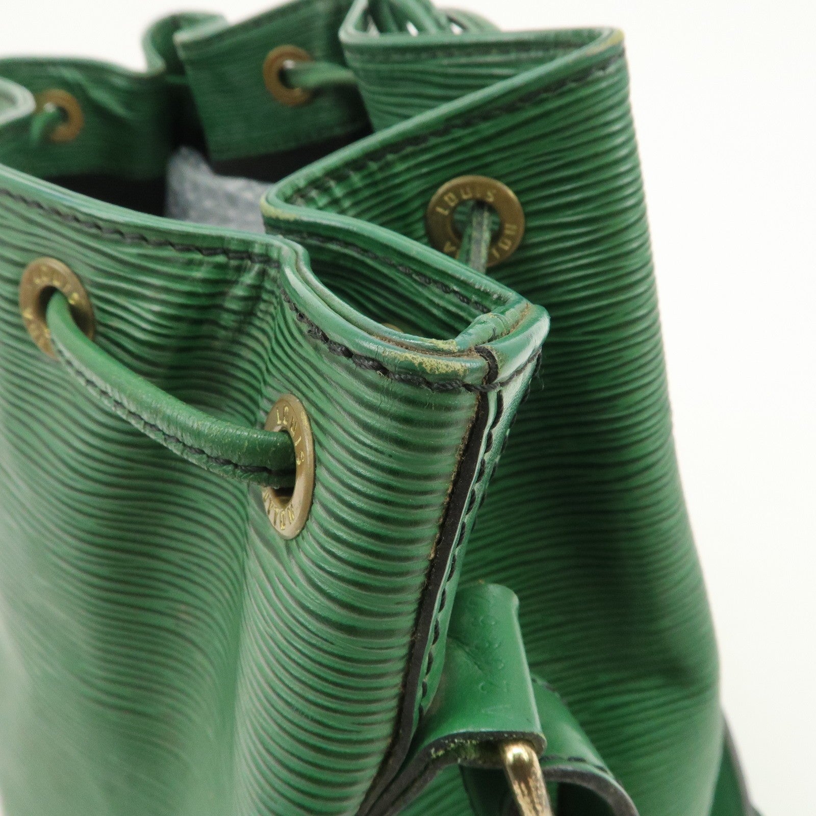 Louis Vuitton Epi Petit Noe Shoulder Bag - Borneo Green, Epi Leather