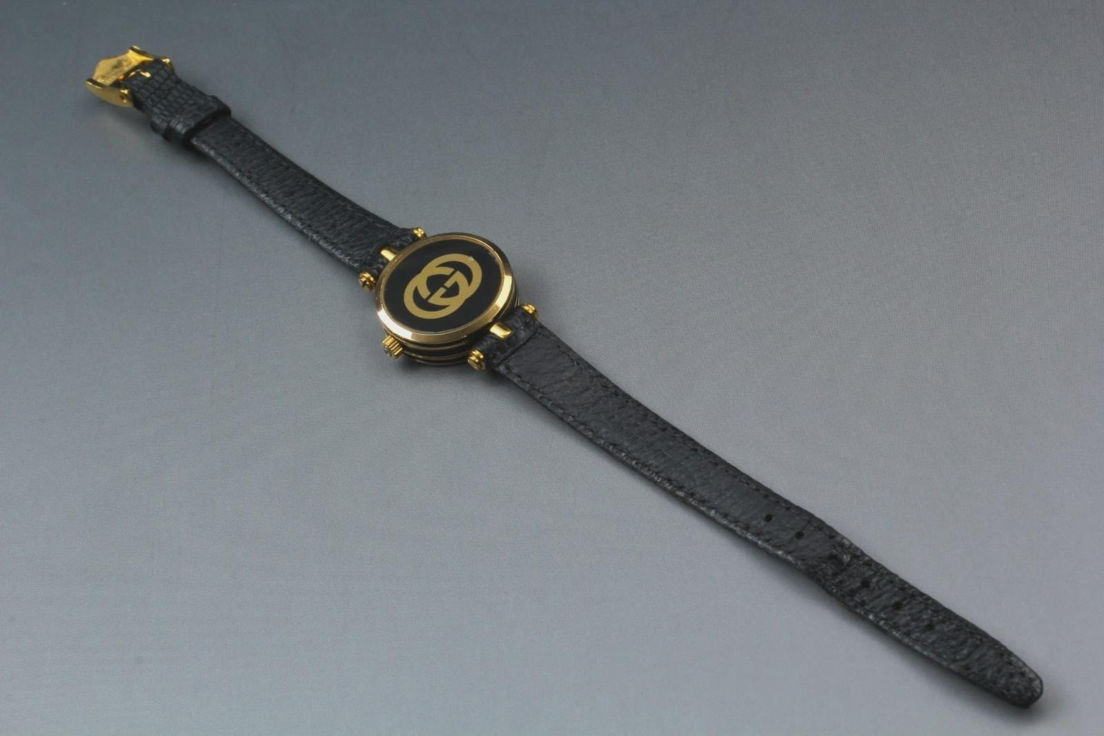 Gucci 2000L Wristwatch - Black, Leather