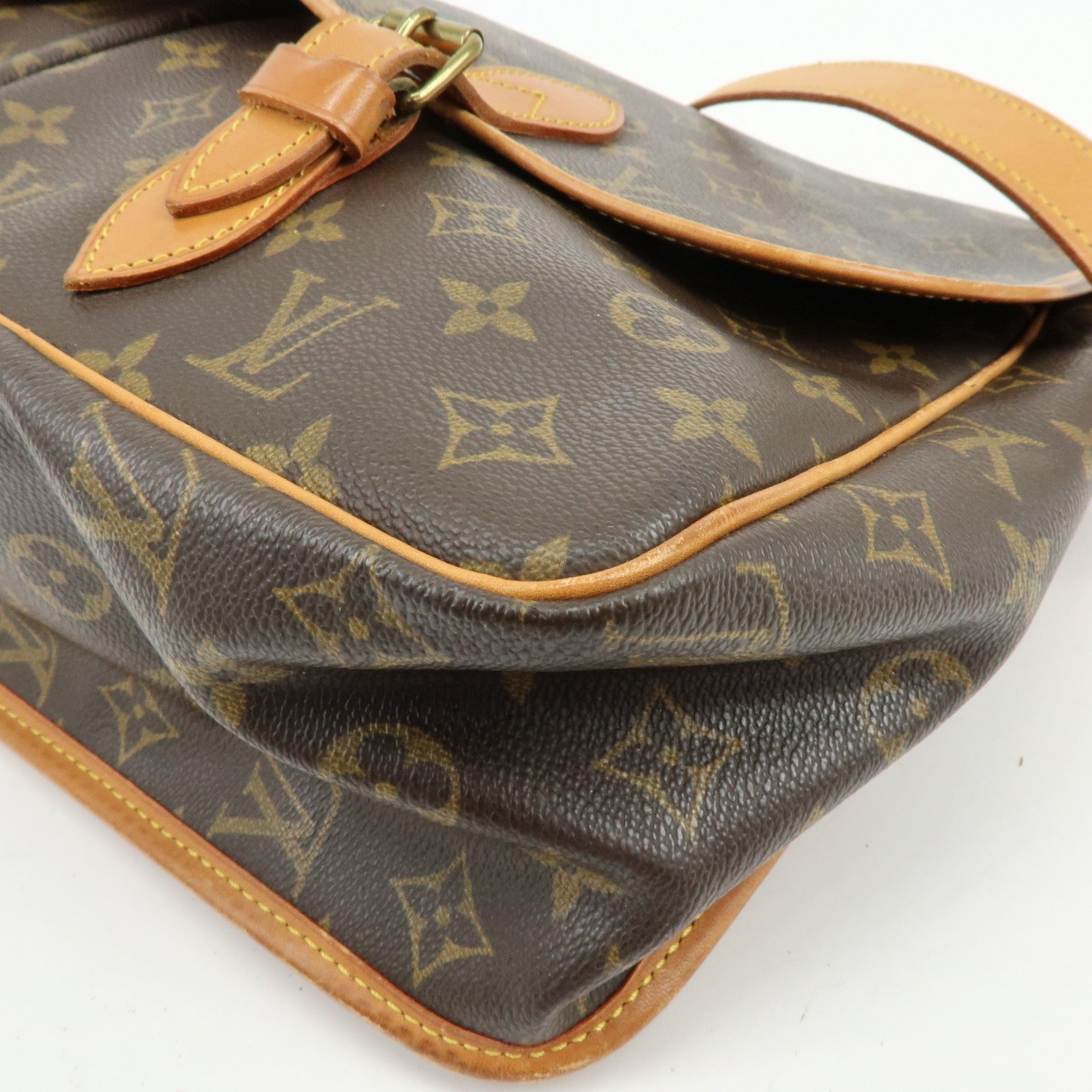 Louis Vuitton Monogram Canvas Gibeciere GM Shoulder Bag