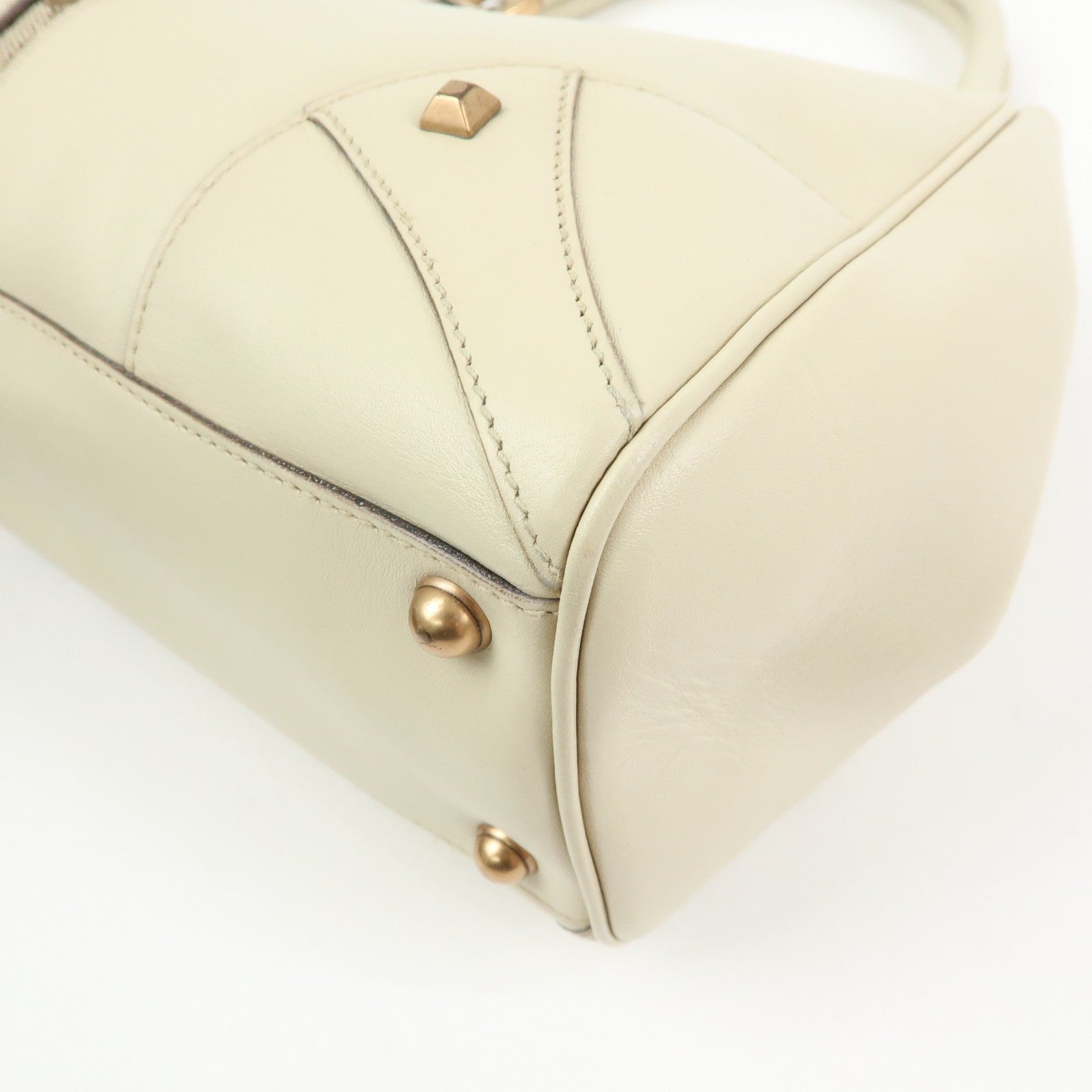 Gucci Jeckie Shoulder Bag - Ivory, Leather