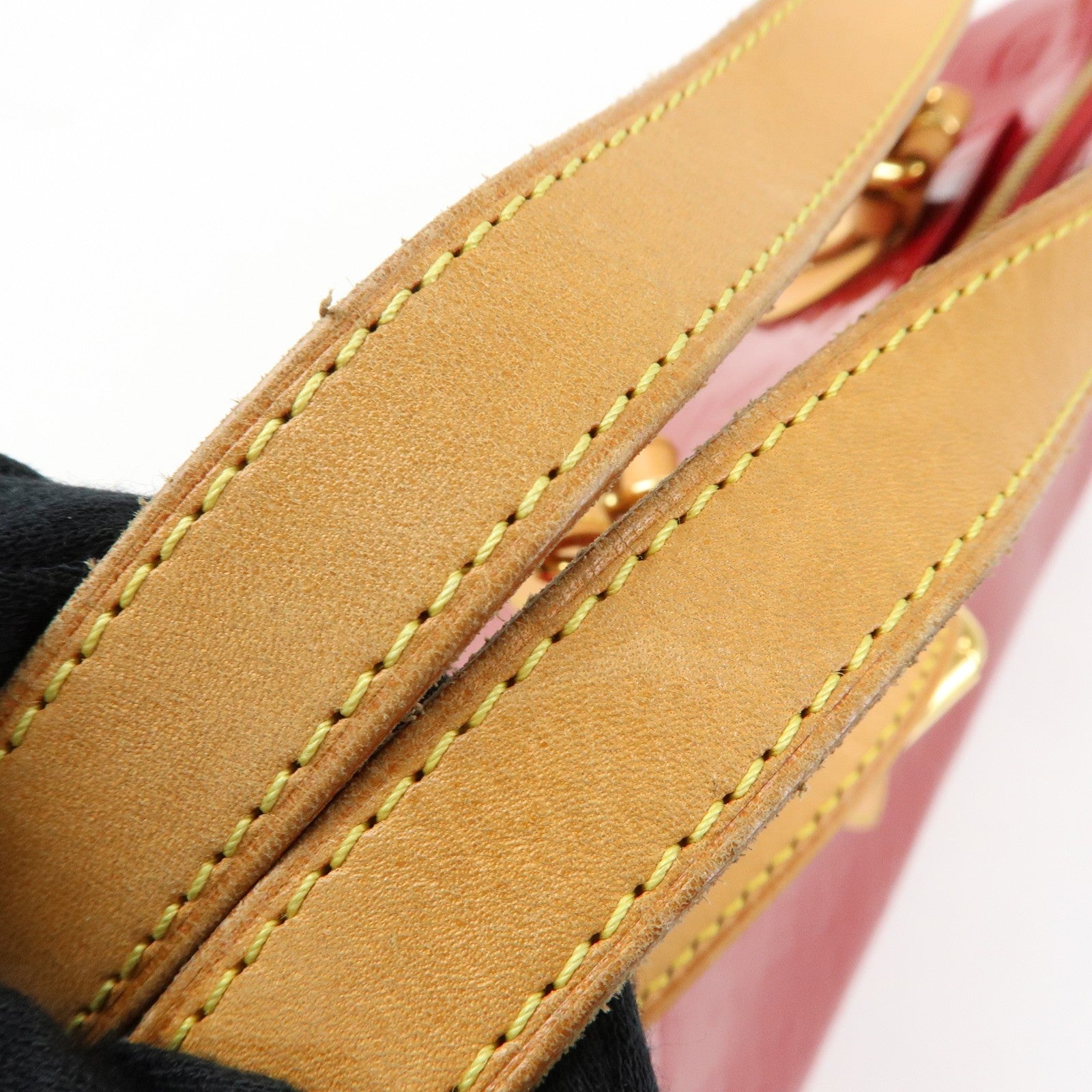 Louis Vuitton M93507 Hand Bag - Pomme DAmour, Vernis Leather