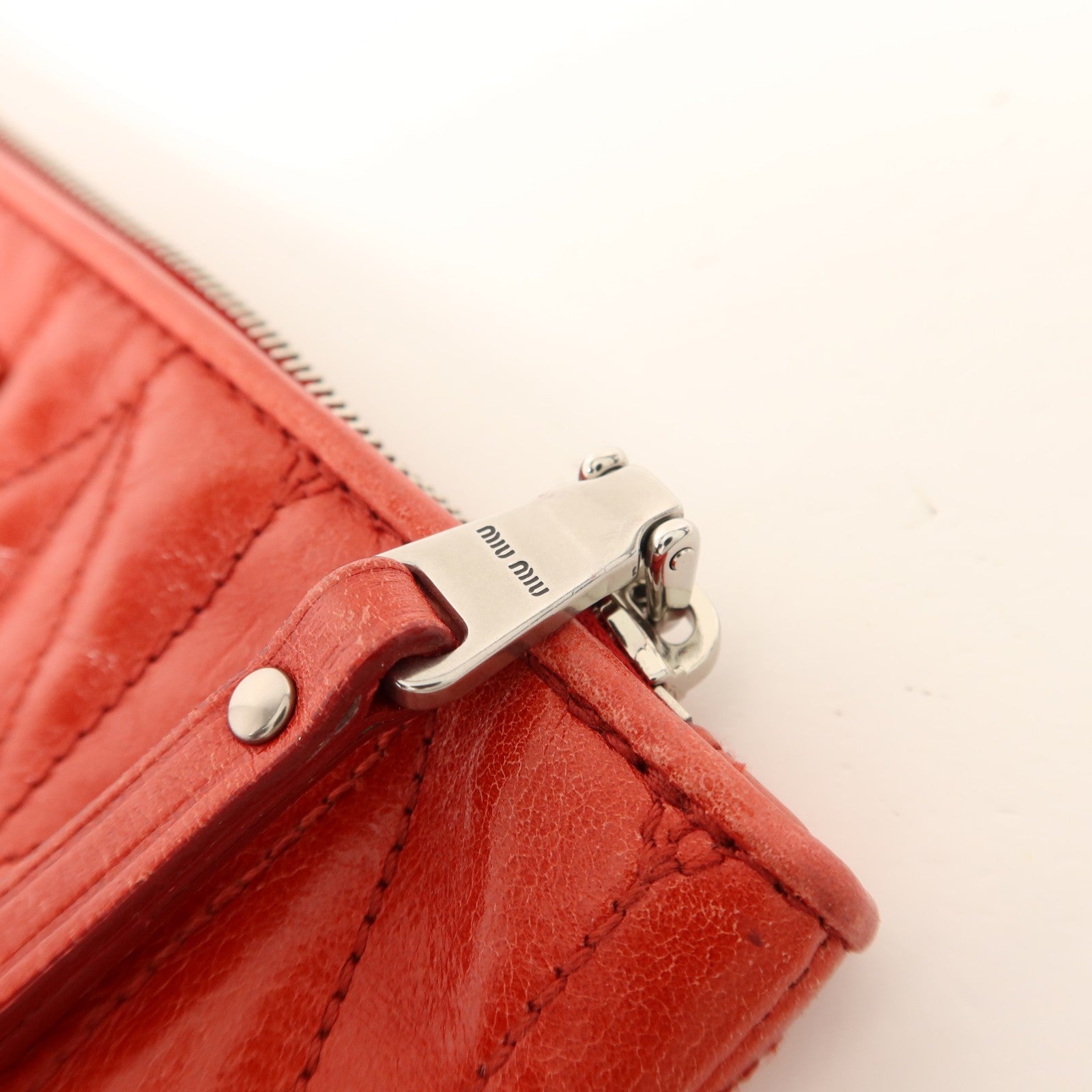 Miu Miu SHW Pouch - Red, Calfskin Leather