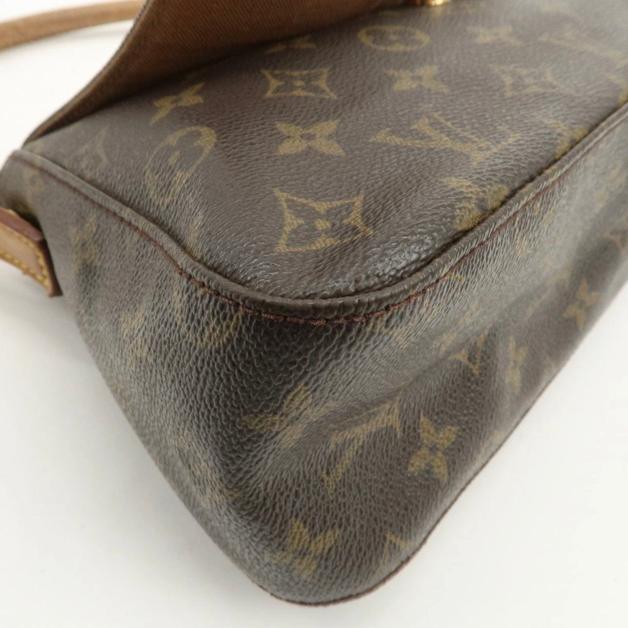 Louis Vuitton Mini Looping Shoulder Bag