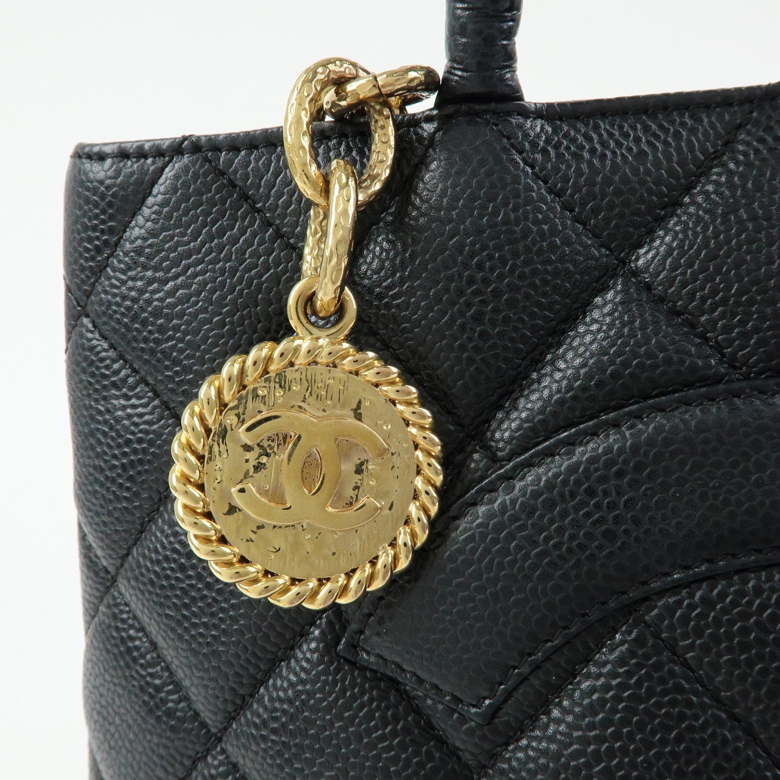 Chanel A01804 Tote Bag - Black, Caviar Skin