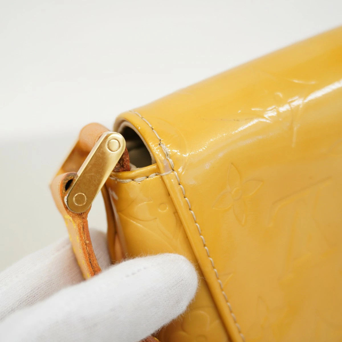 Louis Vuitton Monogram Vernis Thompson Street Bag - Gris, Patent Leather