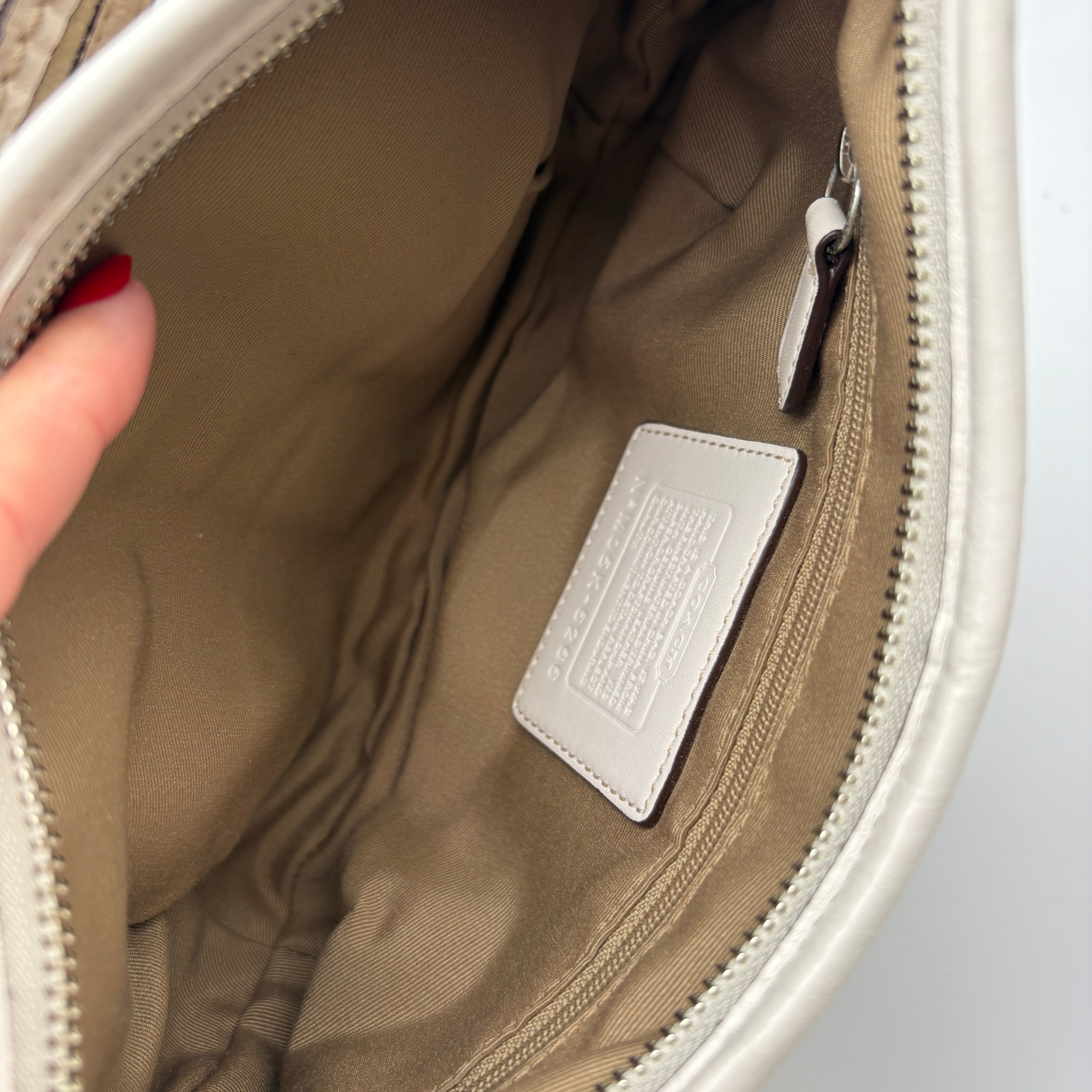 COACH SIGNATURE WHITE HOBO BAG