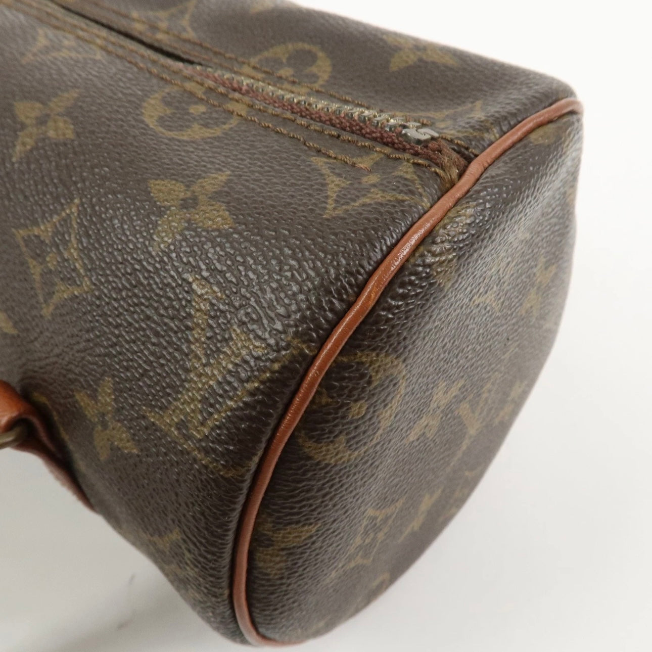 Louis Vuitton Papillon 26