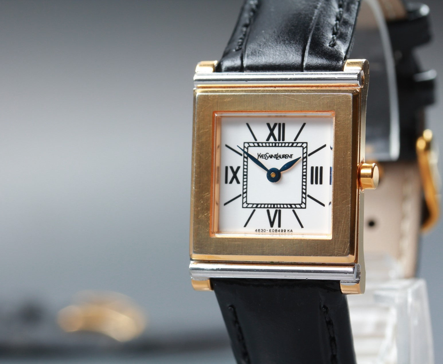 Yves Saint Laurent 4625-E68613 Watch - Gold, Metal