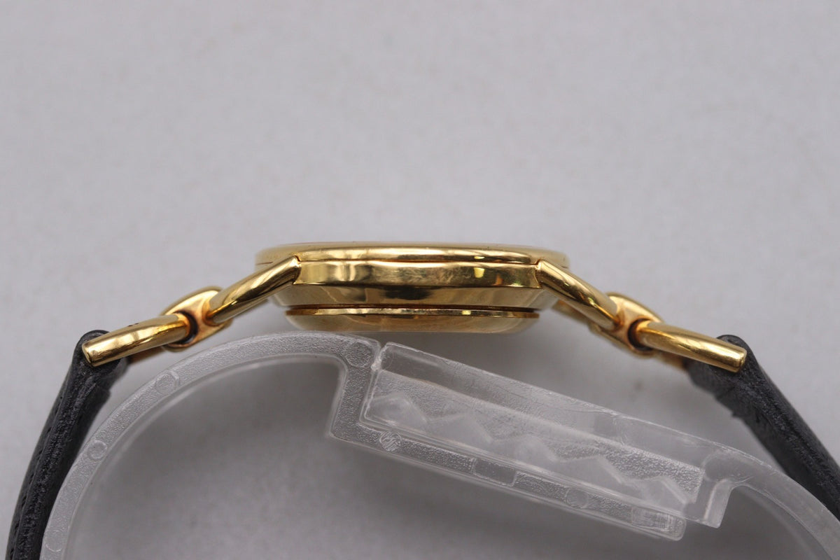 Gucci 6000.2.L Watch - Gold, Stainless Steel