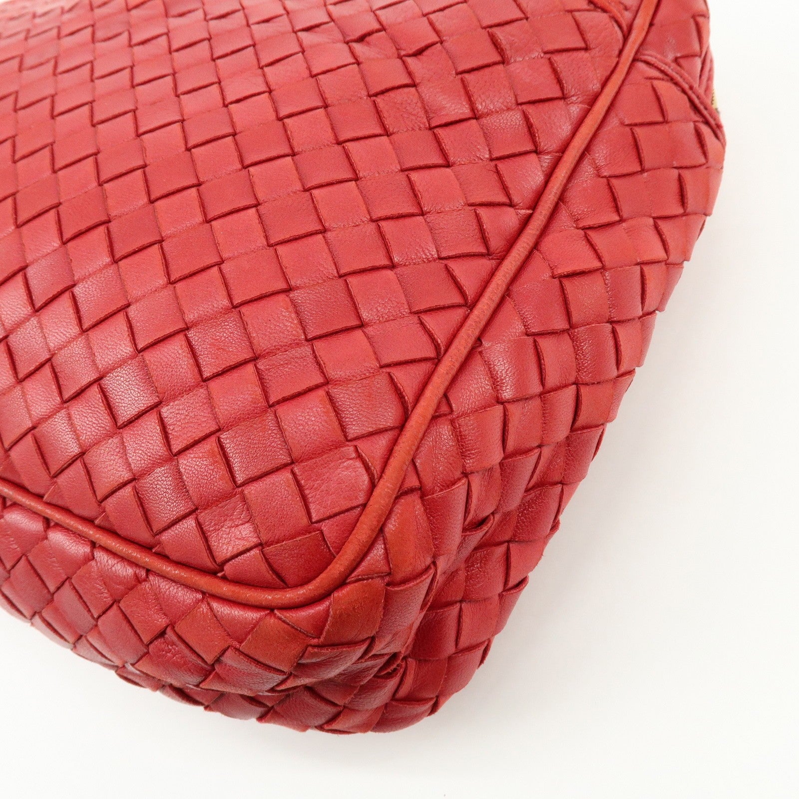 Bottega Veneta Intrecciato Shoulder Bag - Red, Leather