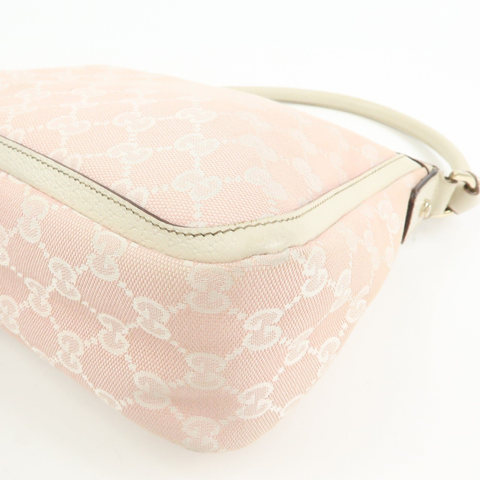 Gucci GG Canvas Shoulder Bag - Pink White, Canvas