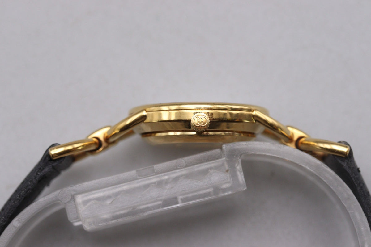 Gucci 6000.2.L Watch - Gold, Stainless Steel