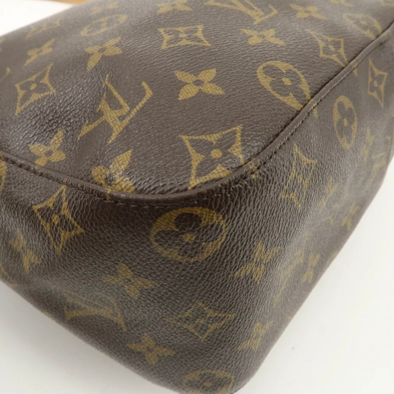 Louis Vuitton Looping GM
