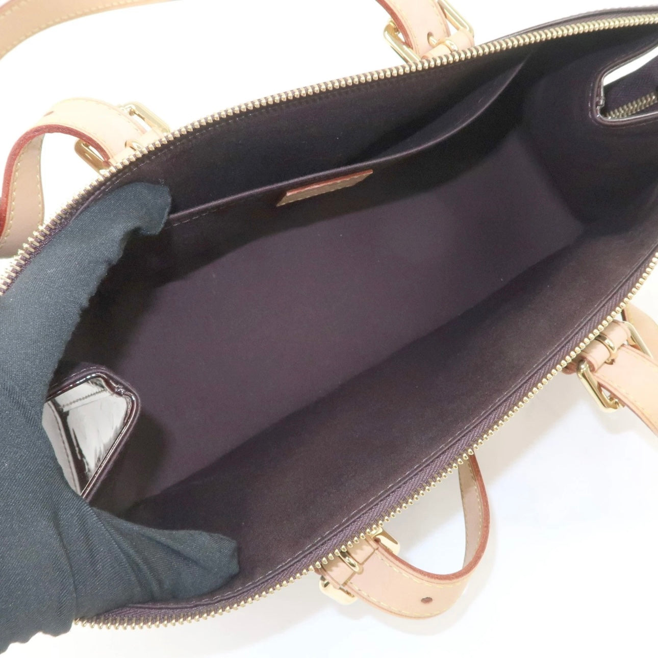 Louis Vuitton Monogram Vernis Rosewood Avenue Hand Bag