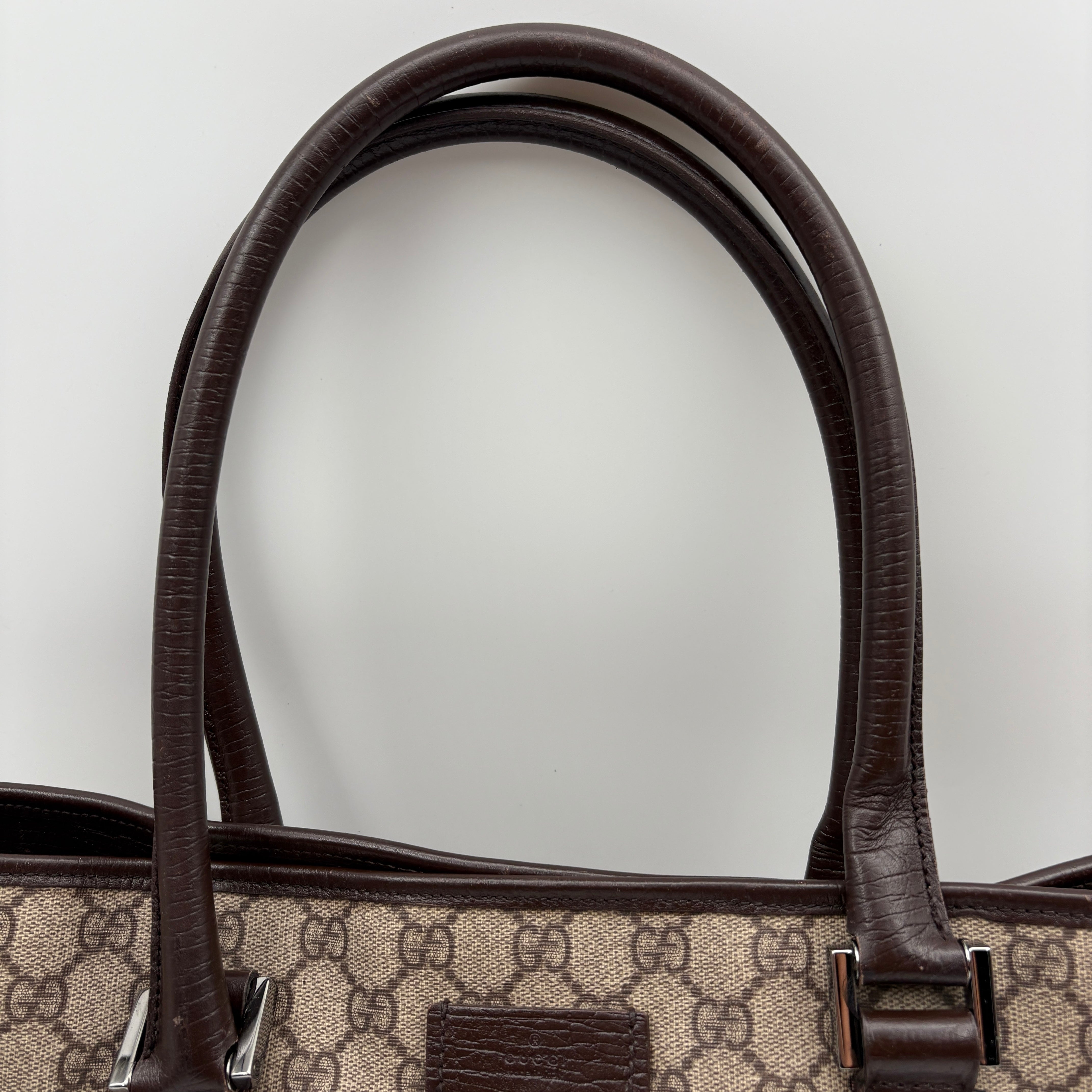 Gucci GG Supreme Shoulder Bag Tote