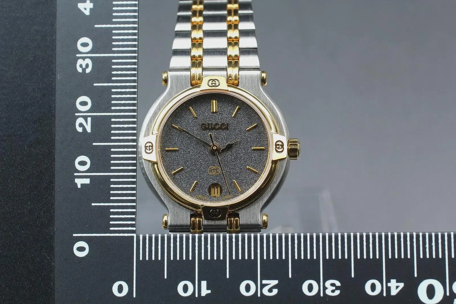 Gucci 9000L Watch - Black, Stainless Steel