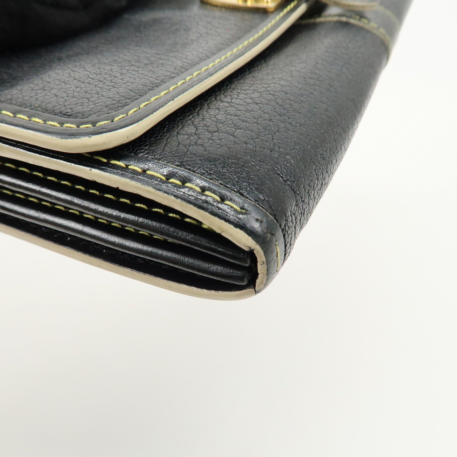 Louis Vuitton Portefeuille Favori Wallet - Noir, Suhari Leather