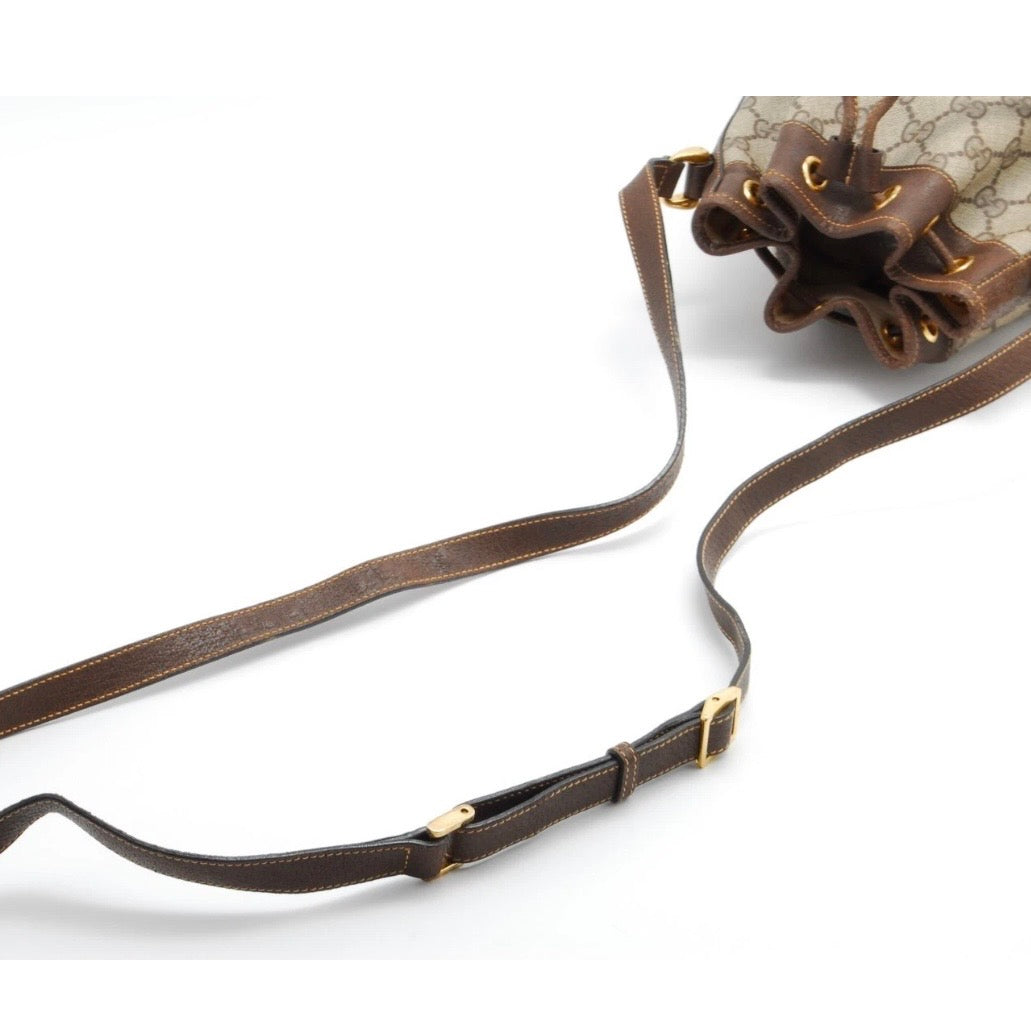 Gucci Vintage GG Supreme Shoulder Bag